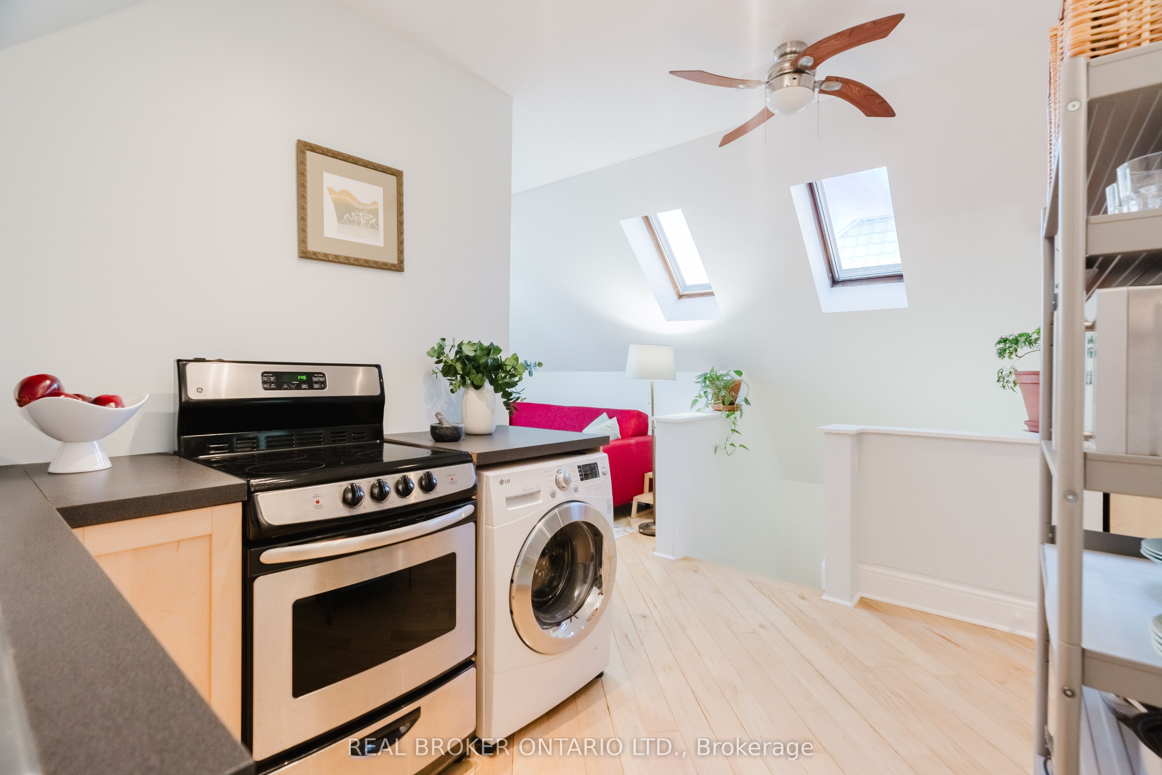 33 Argyle Avenue Property Photo 27