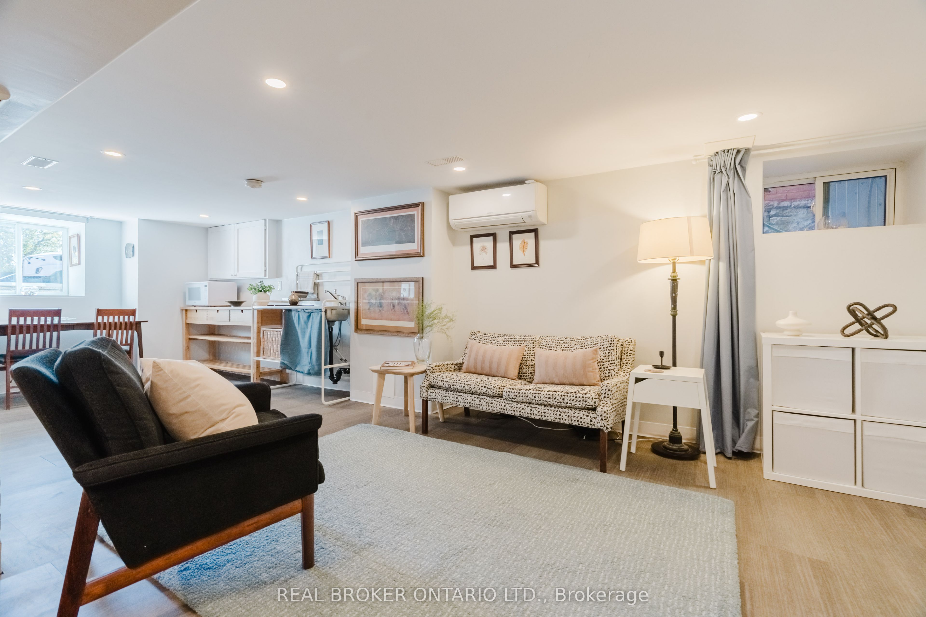 33 Argyle Avenue Property Photo 44
