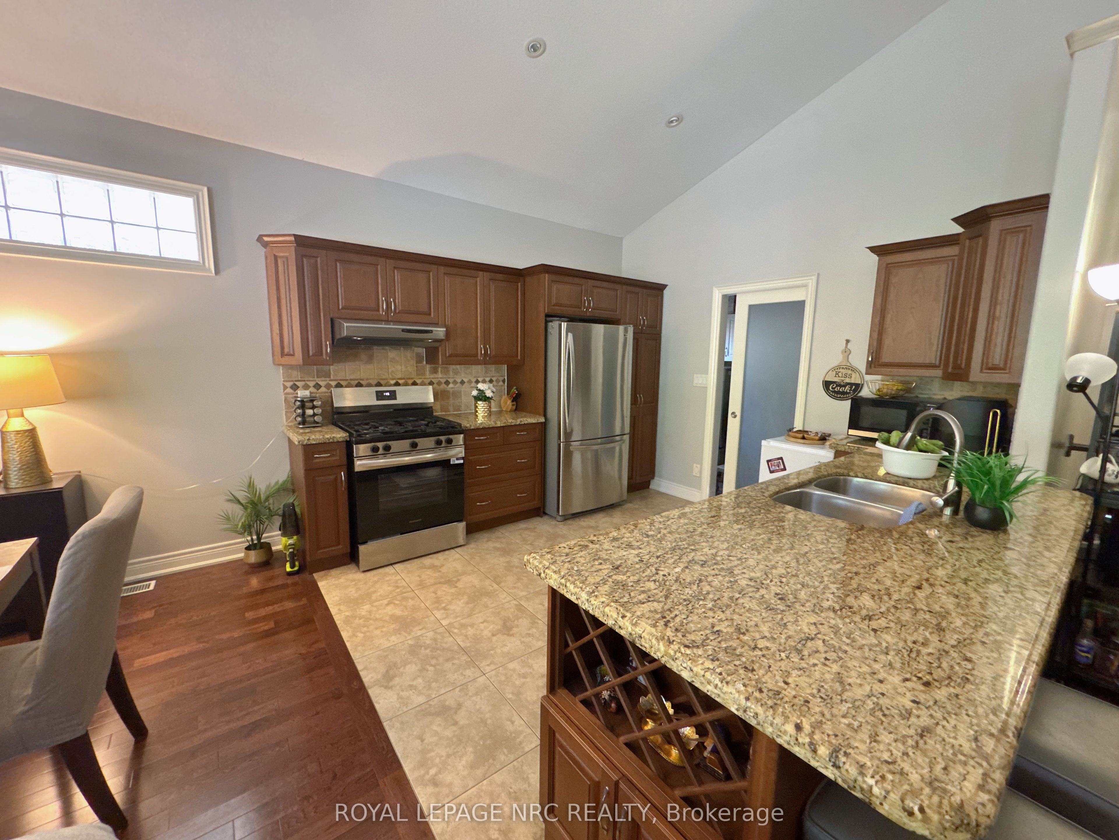 211 First Street Louth Property Photo 13