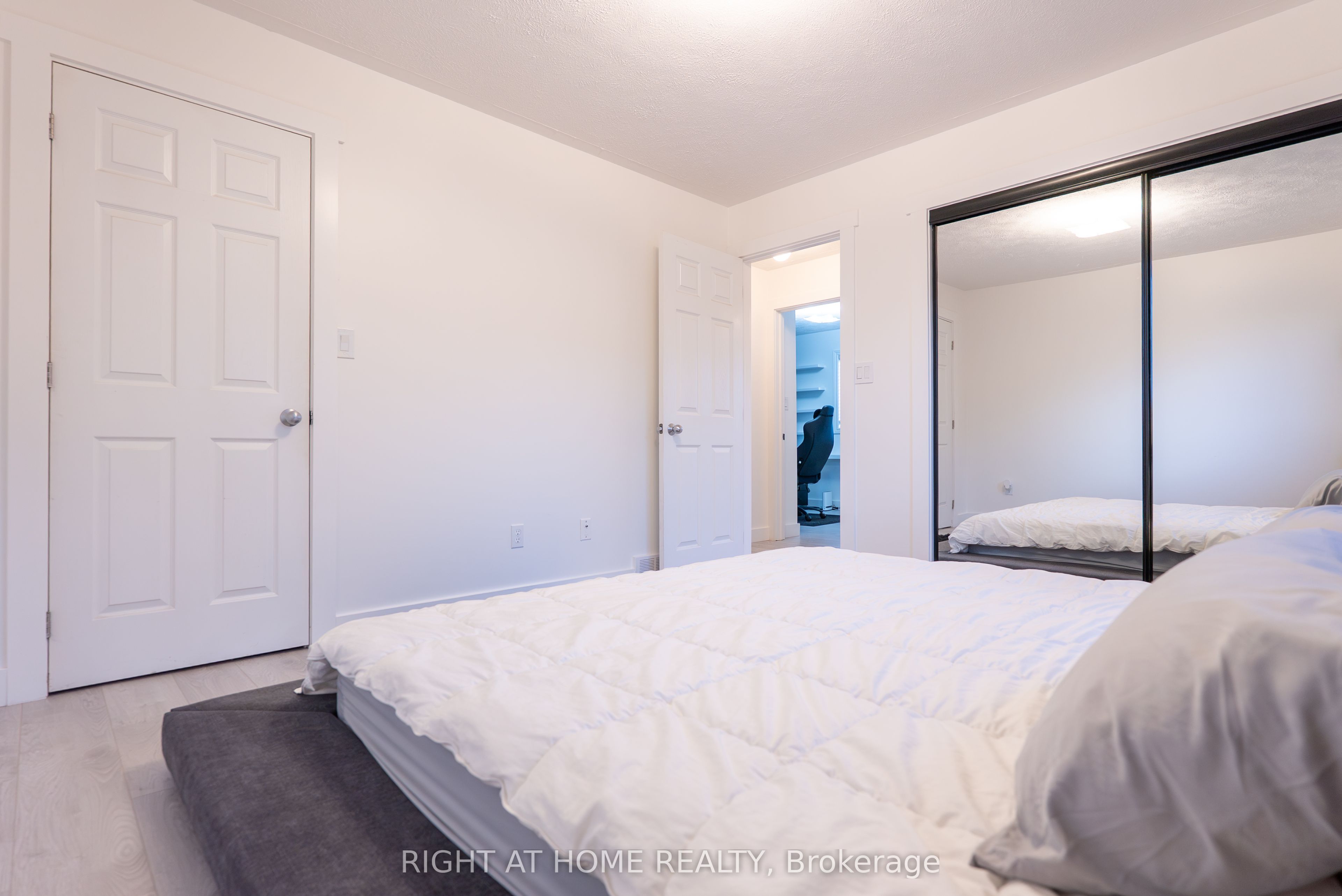 590 Demers Street Property Photo 25