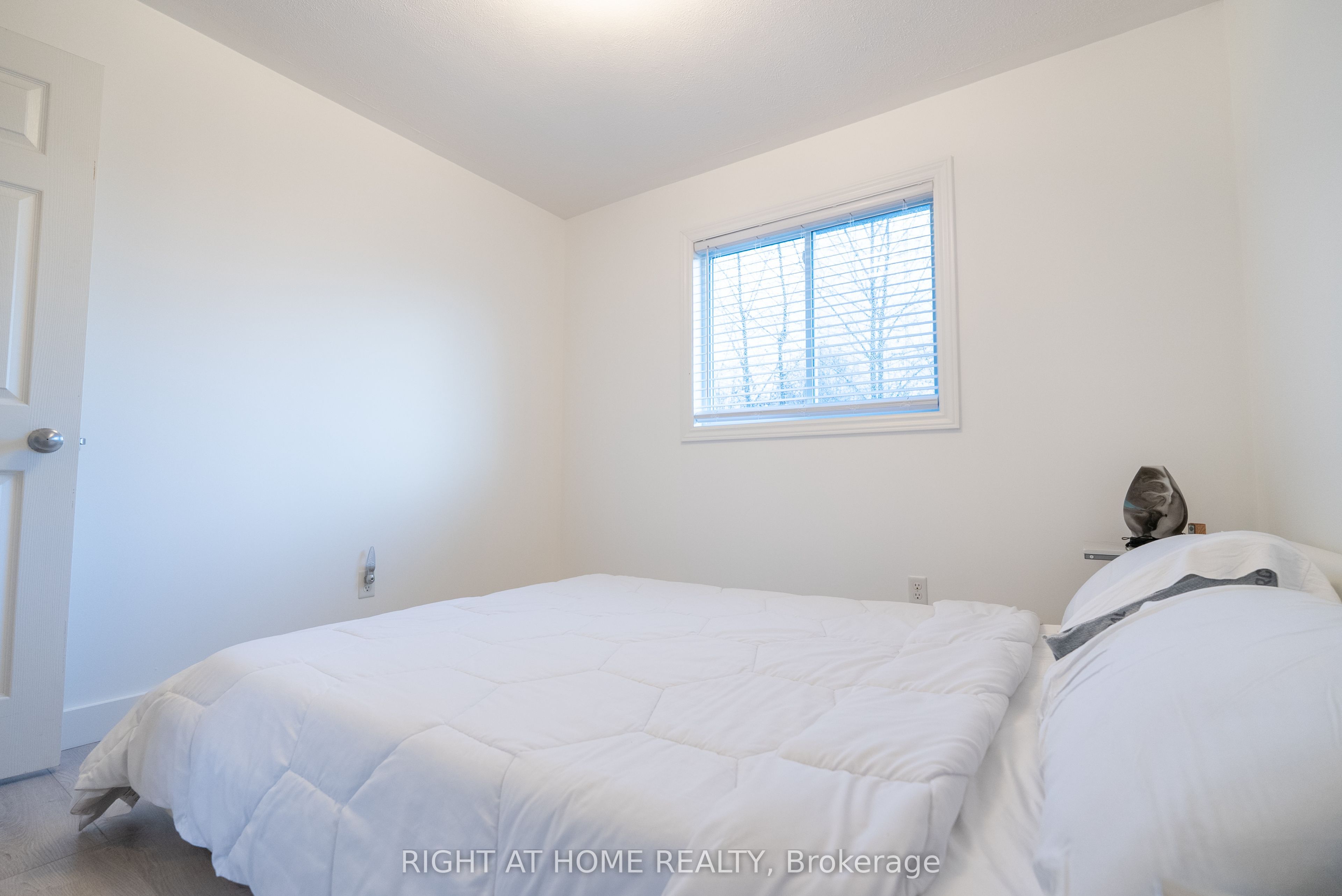590 Demers Street Property Photo 28