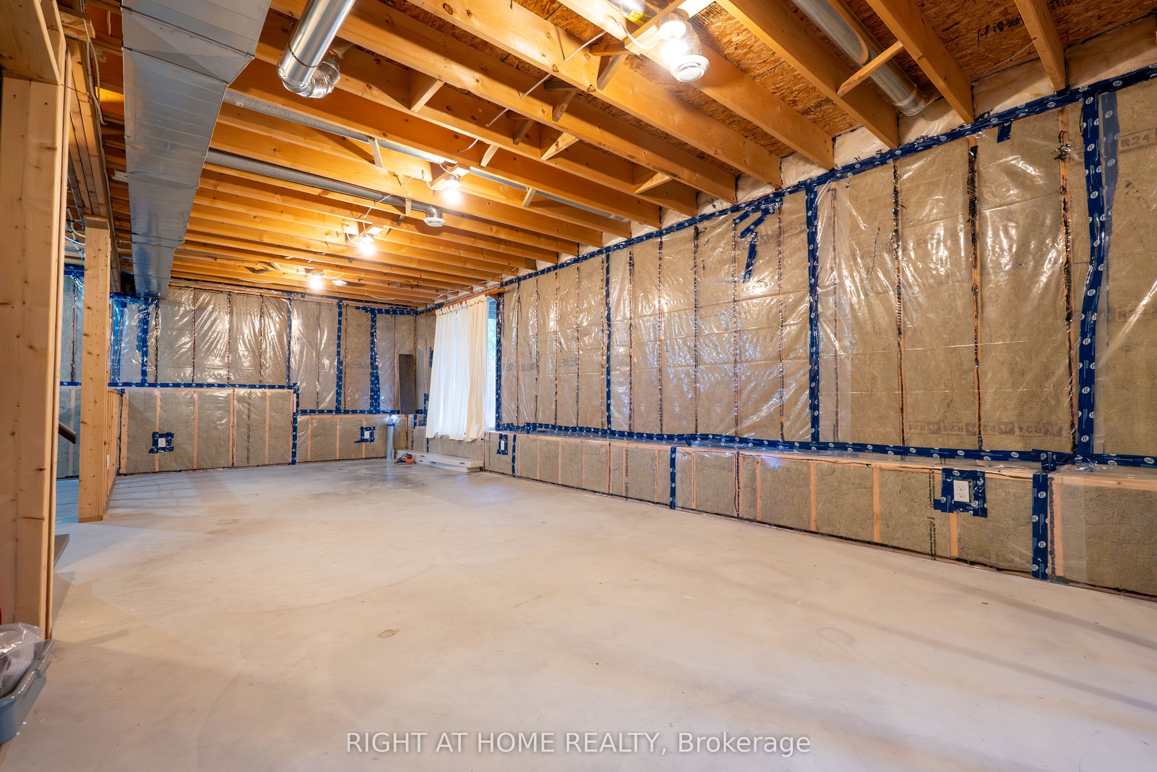 590 Demers Street Property Photo 35