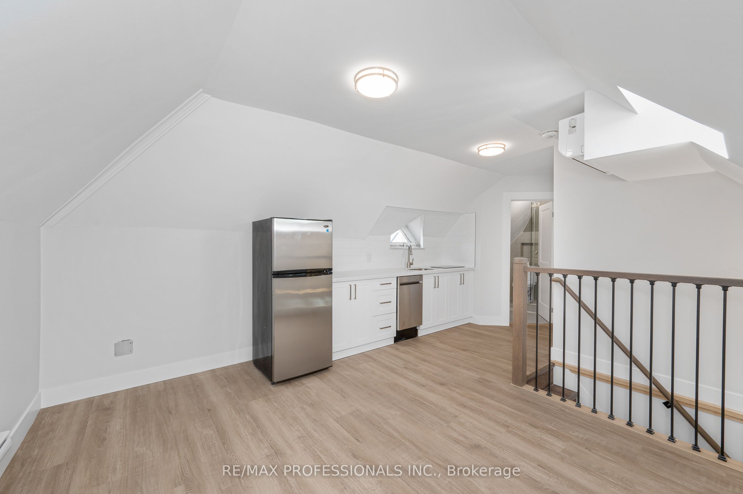 388 Wilson Street #3 Property Photo 1
