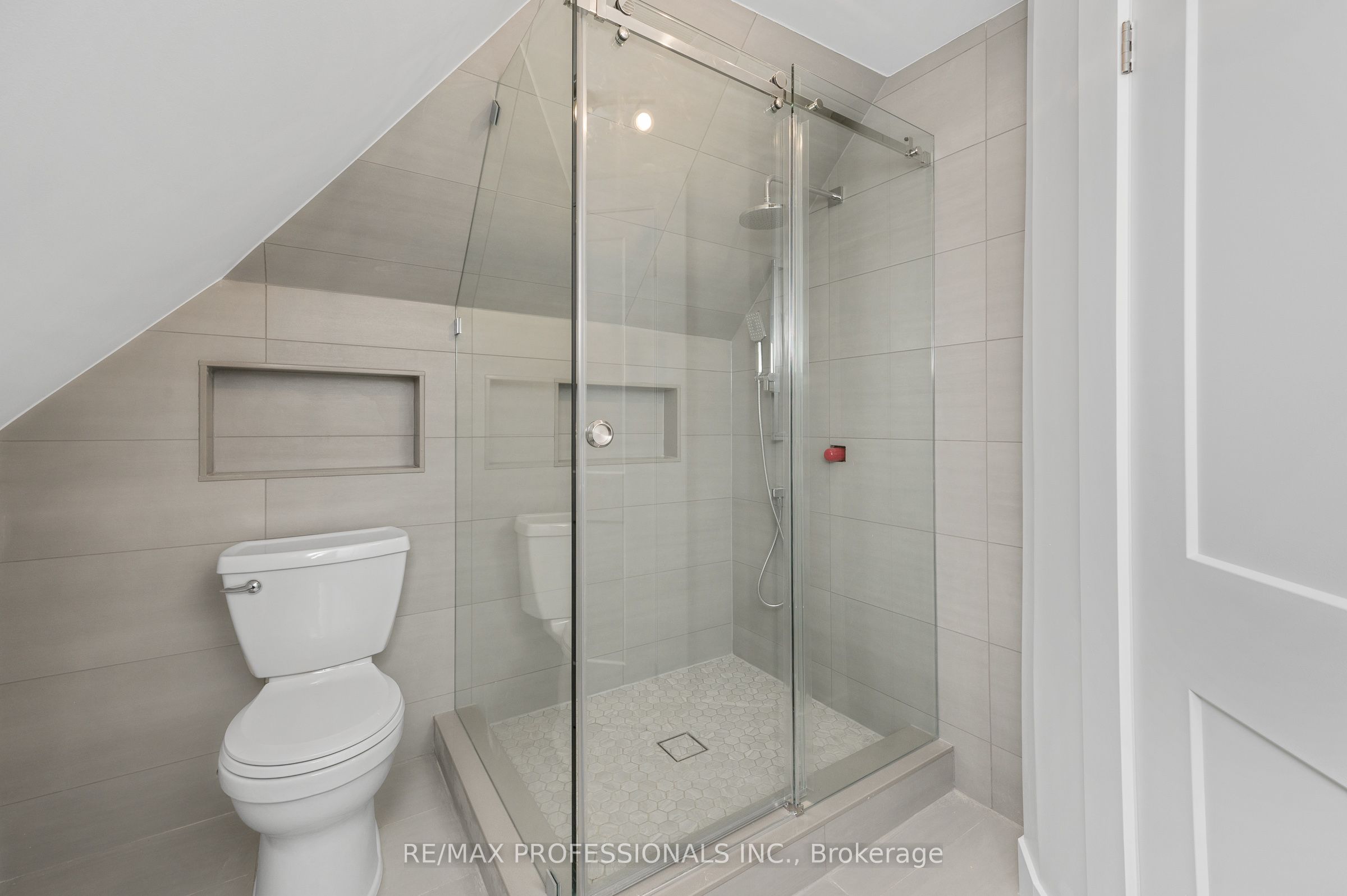 388 Wilson Street #3 Property Photo 8