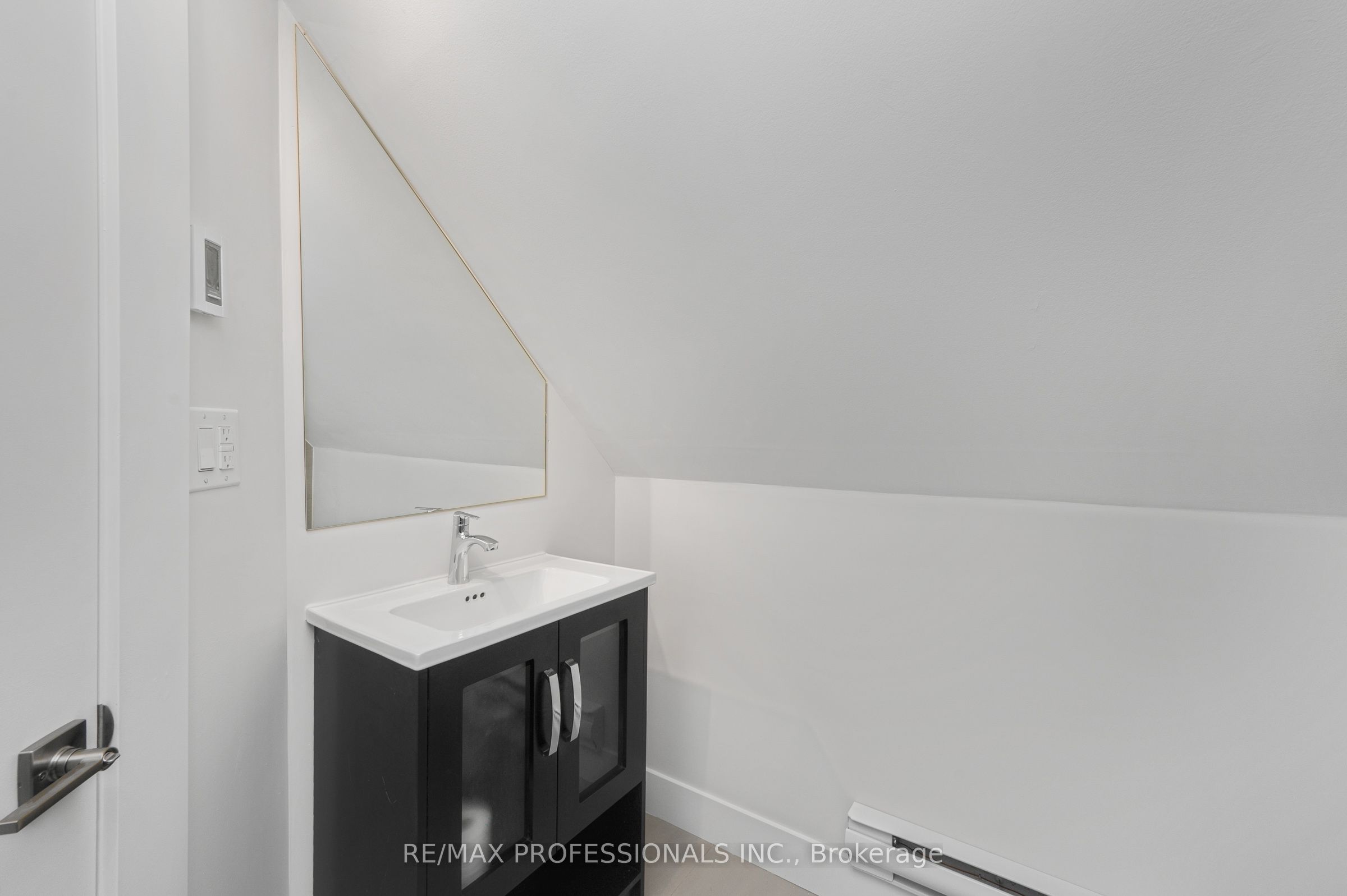 388 Wilson Street #3 Property Photo 9