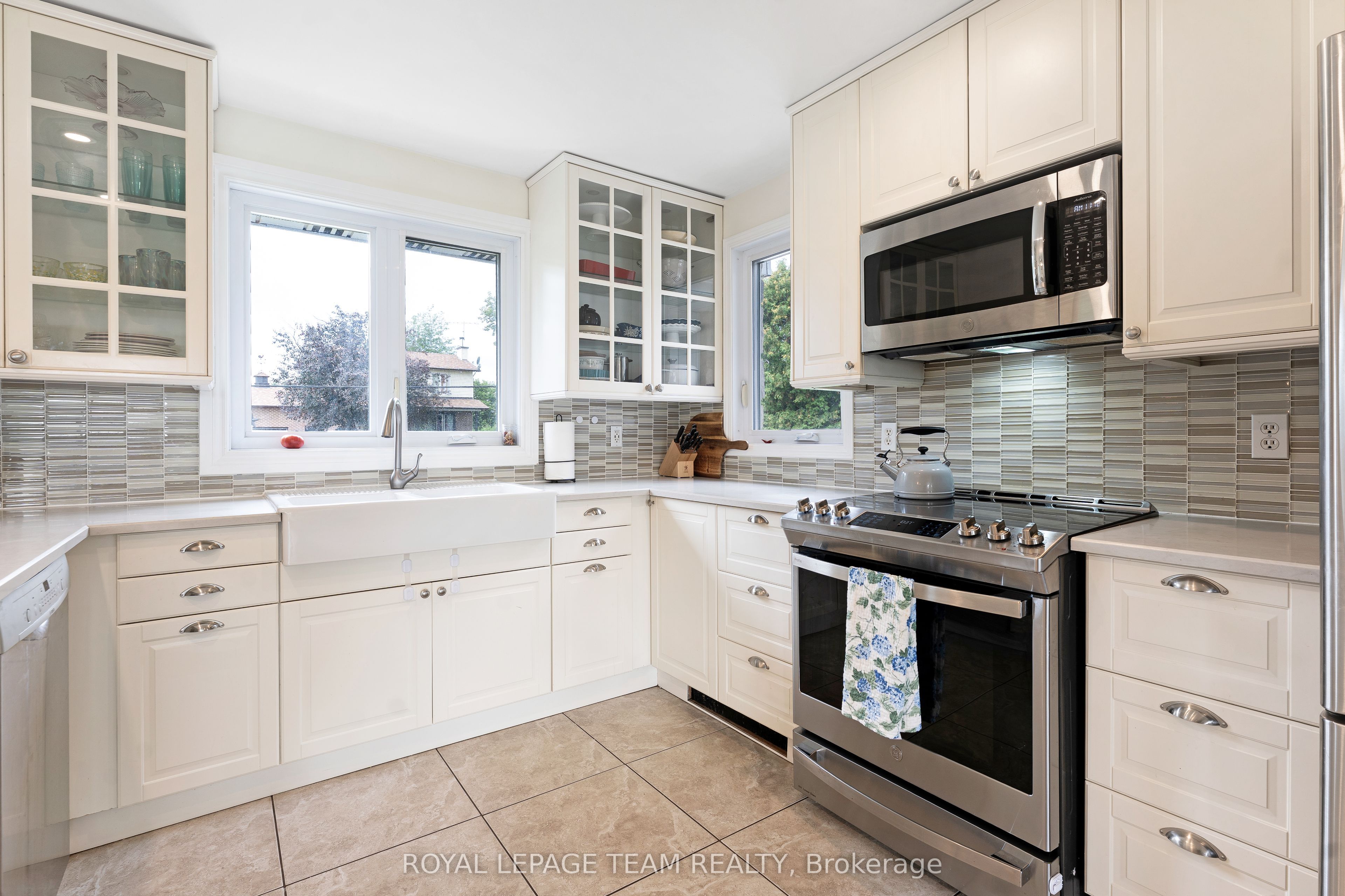 4603 Gregoire Road Property Photo 10