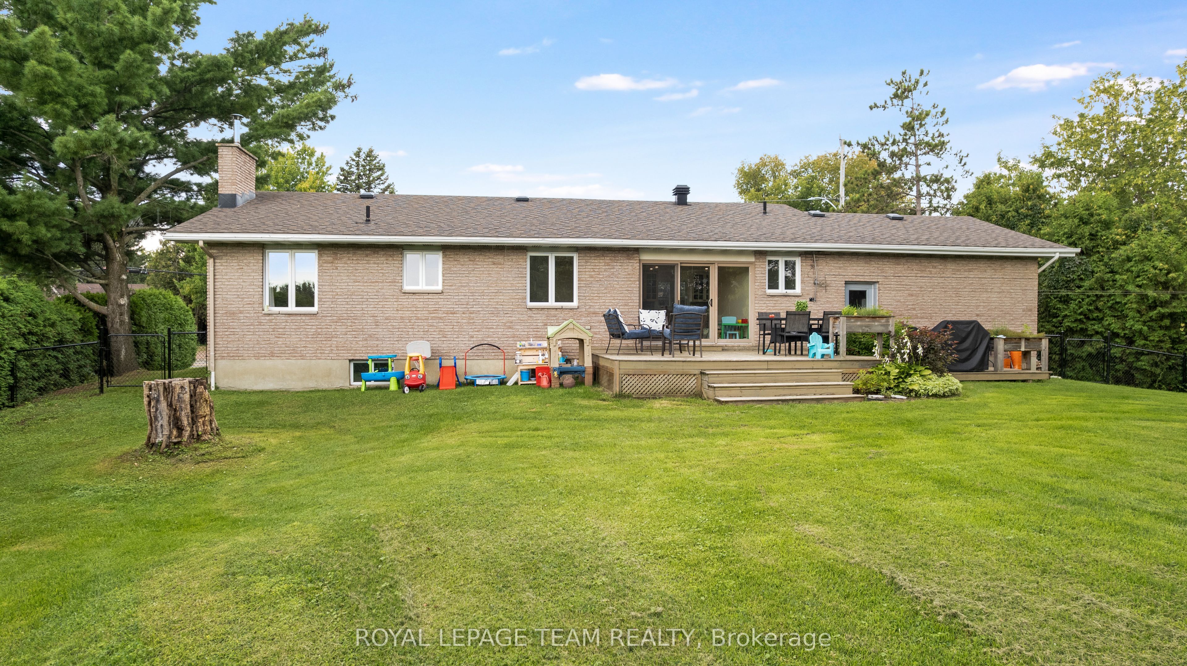 4603 Gregoire Road Property Photo 38