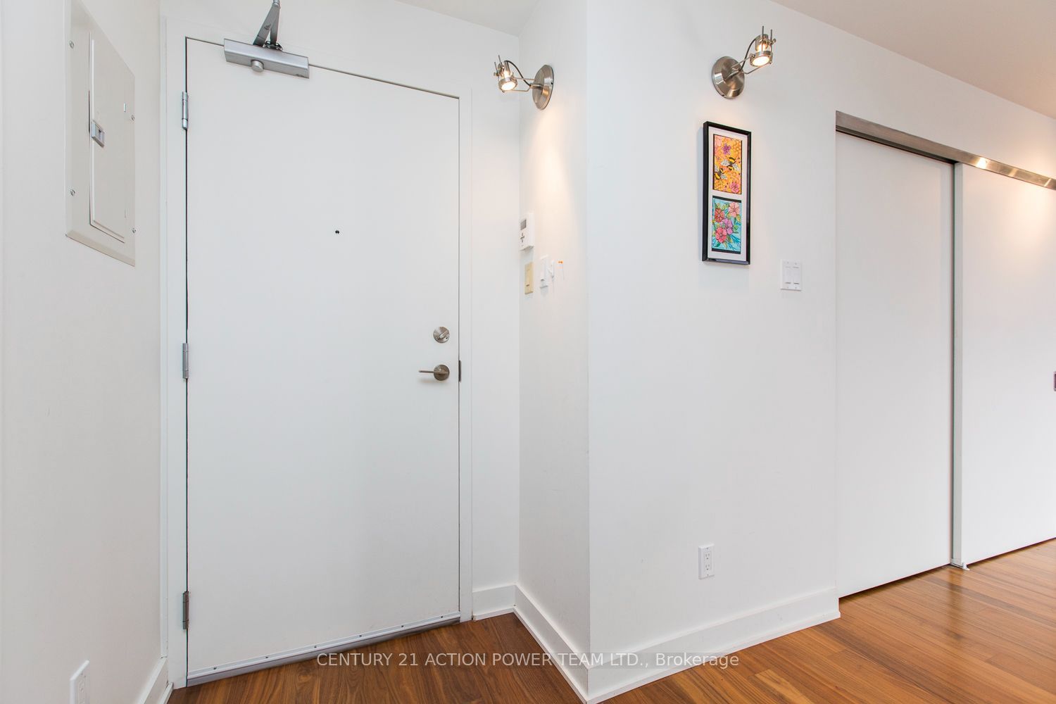354 Gladstone Avenue 707 Property Photo 6