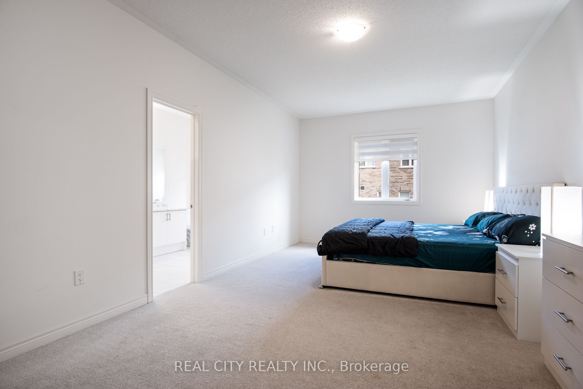 18 Lidstone Street Property Photo 25
