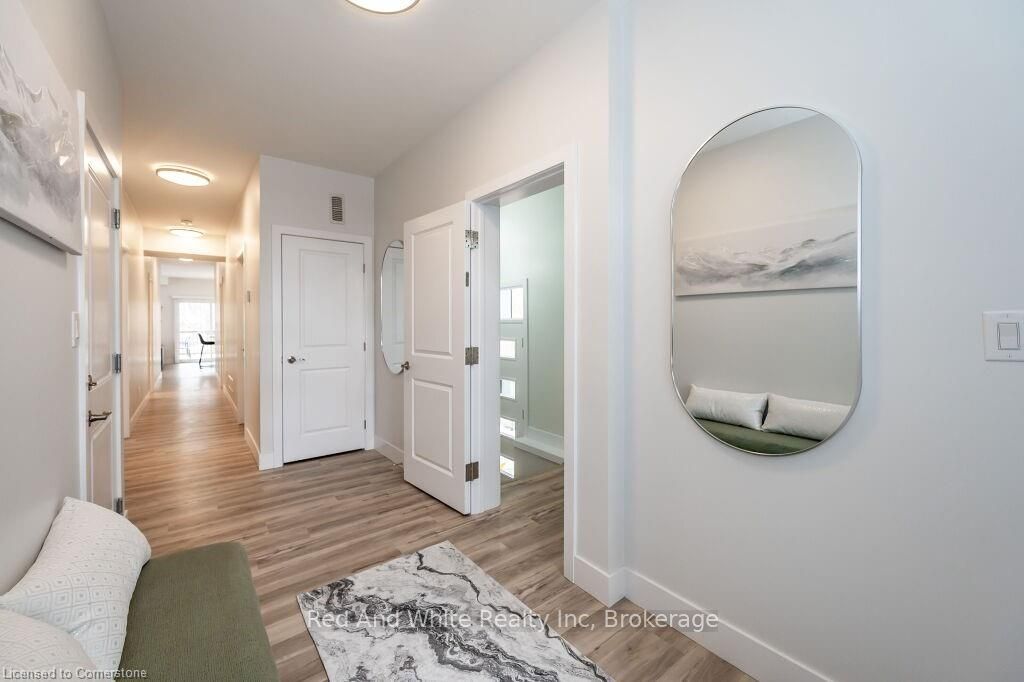 498 Karn Street Property Photo 7