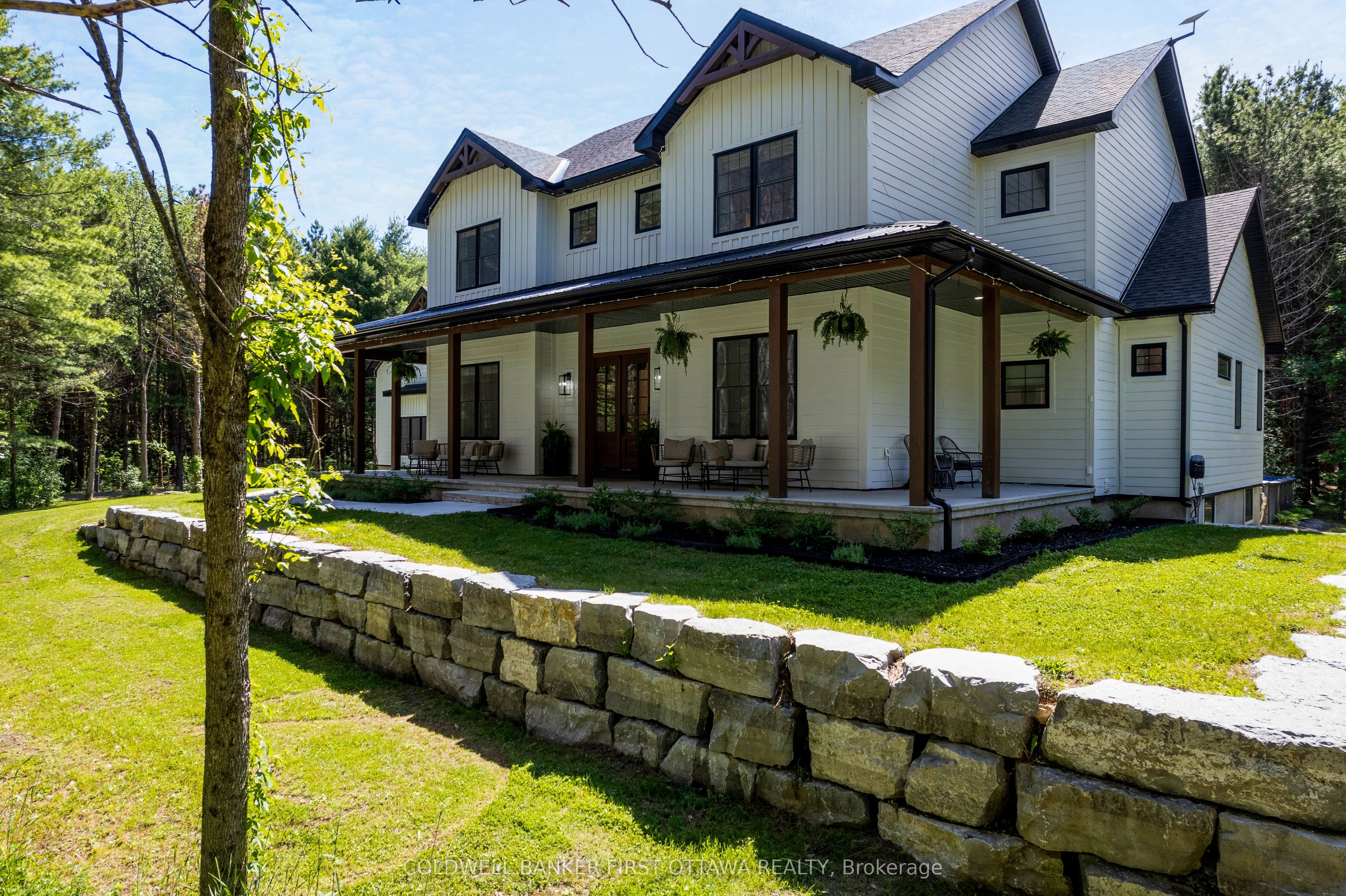 793 Powers Road Property Photo 1