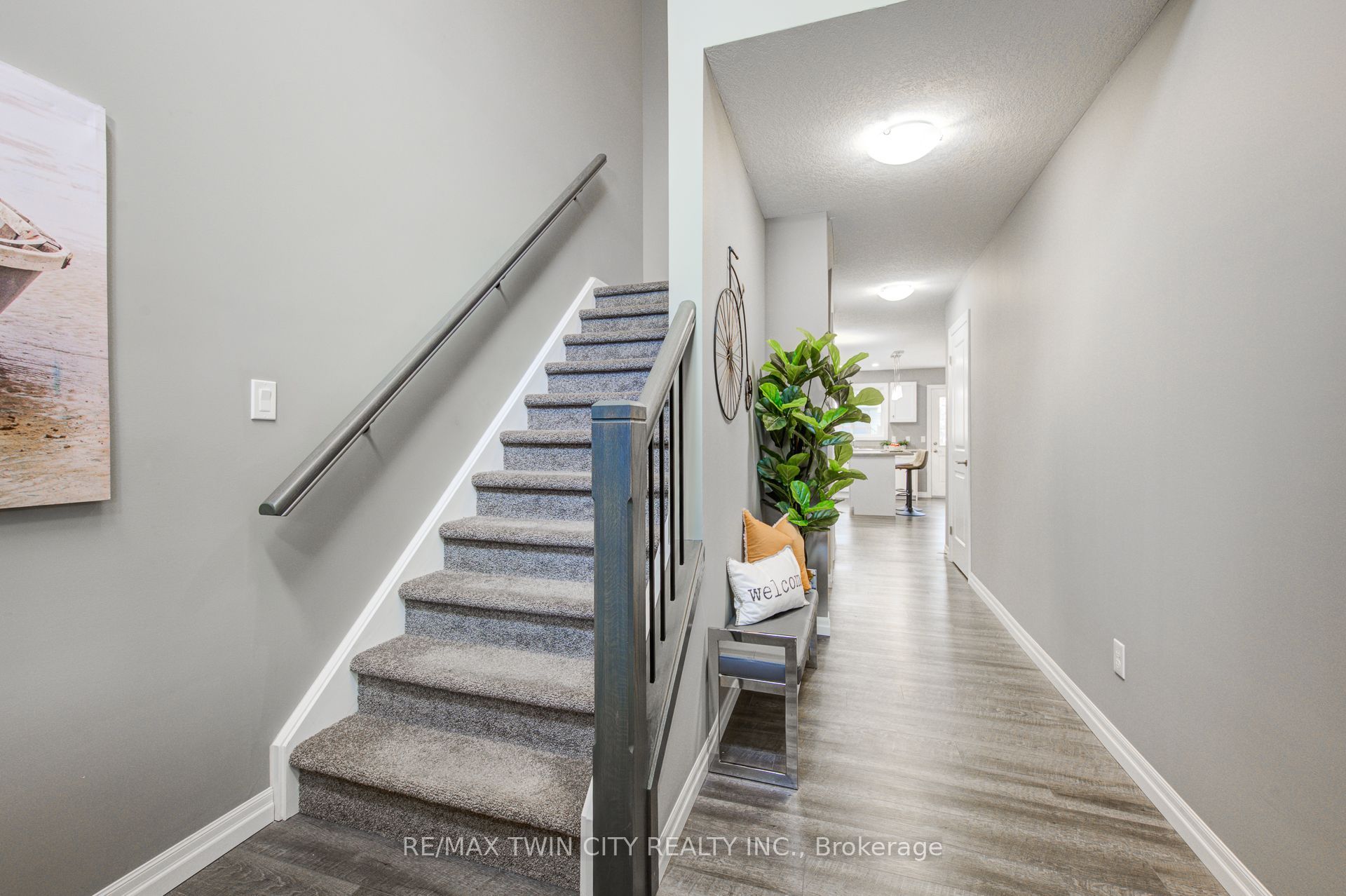 343 Huron Street 17 Property Photo 2