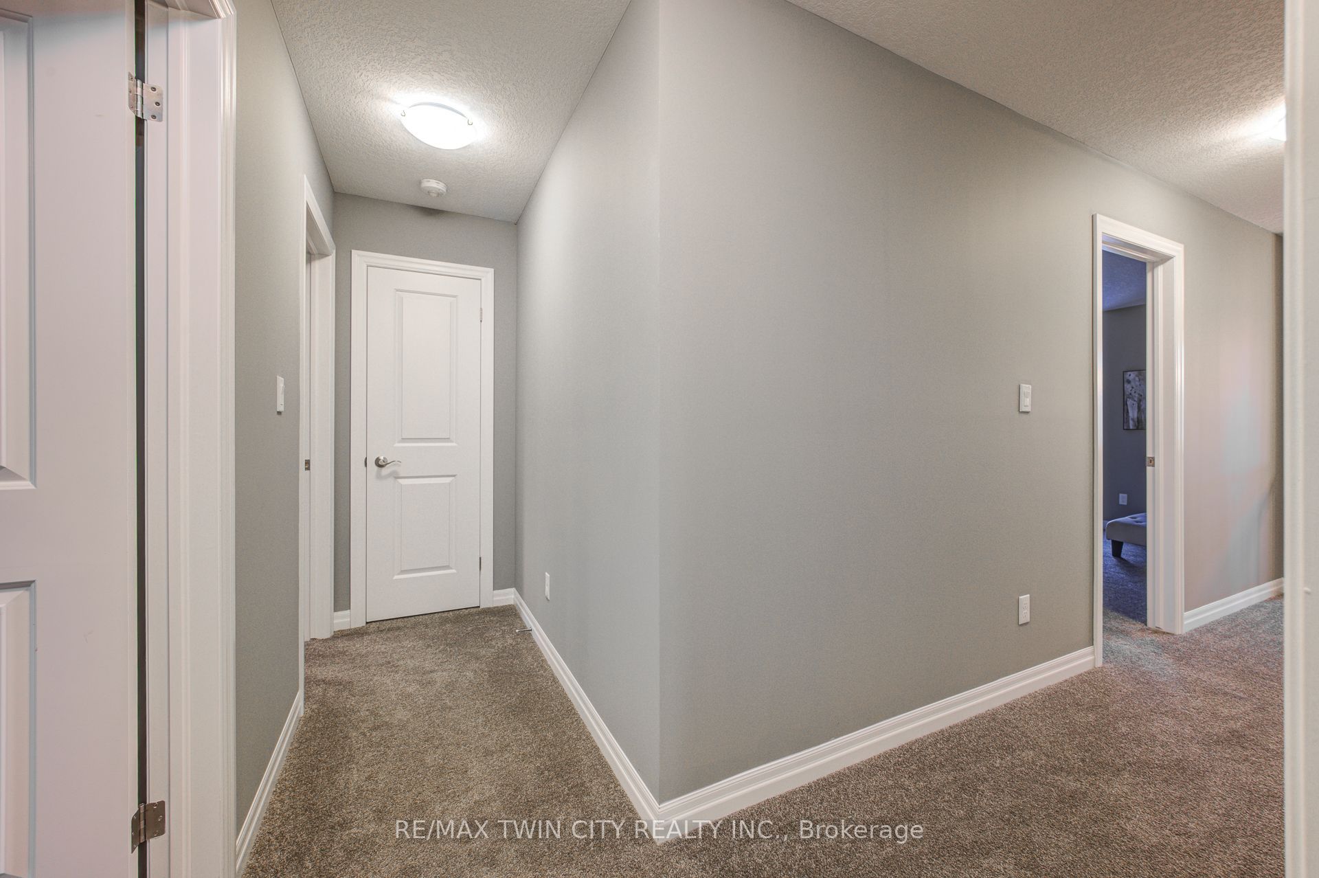 343 Huron Street 17 Property Photo 28