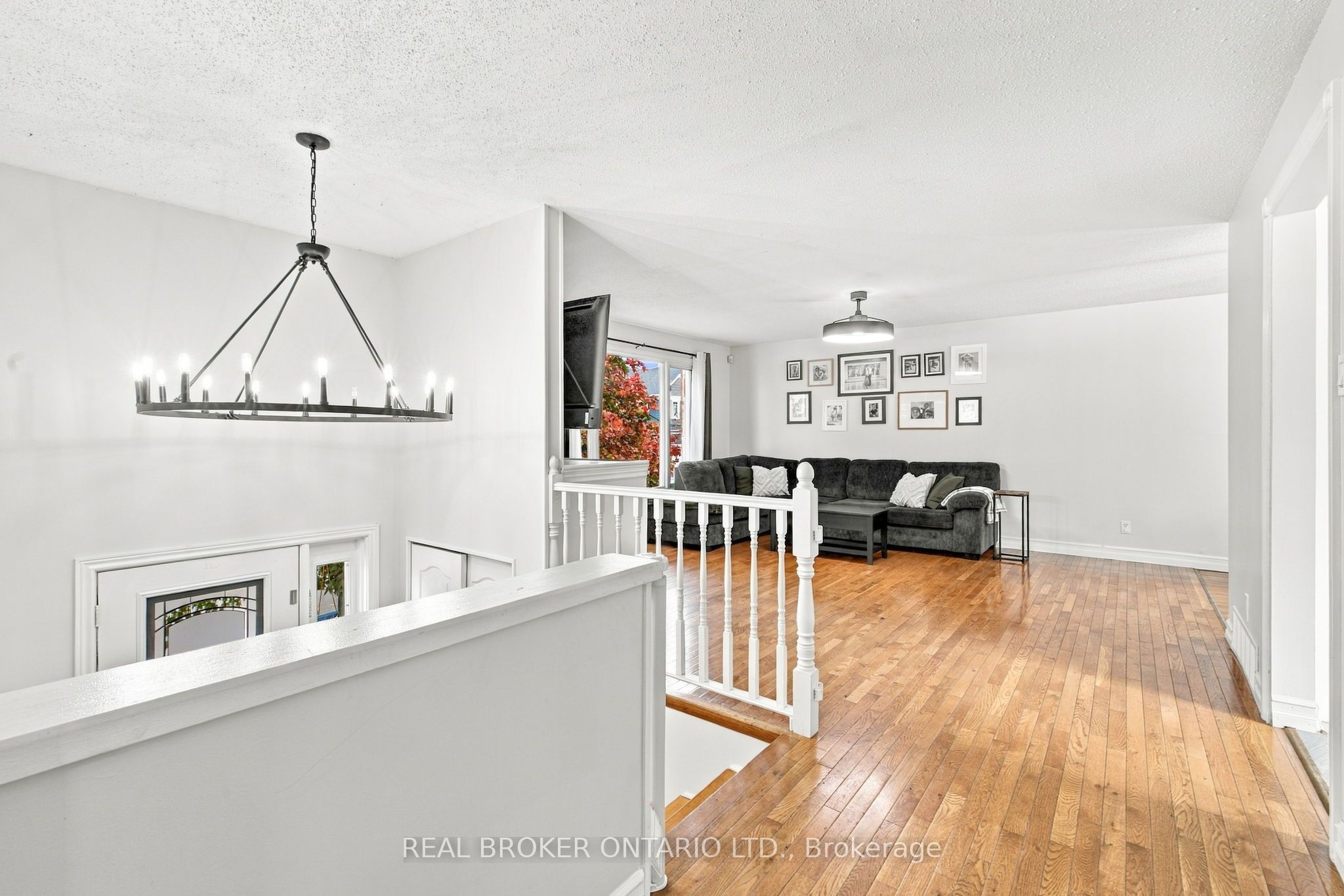 202 Santiago Street Property Photo 3
