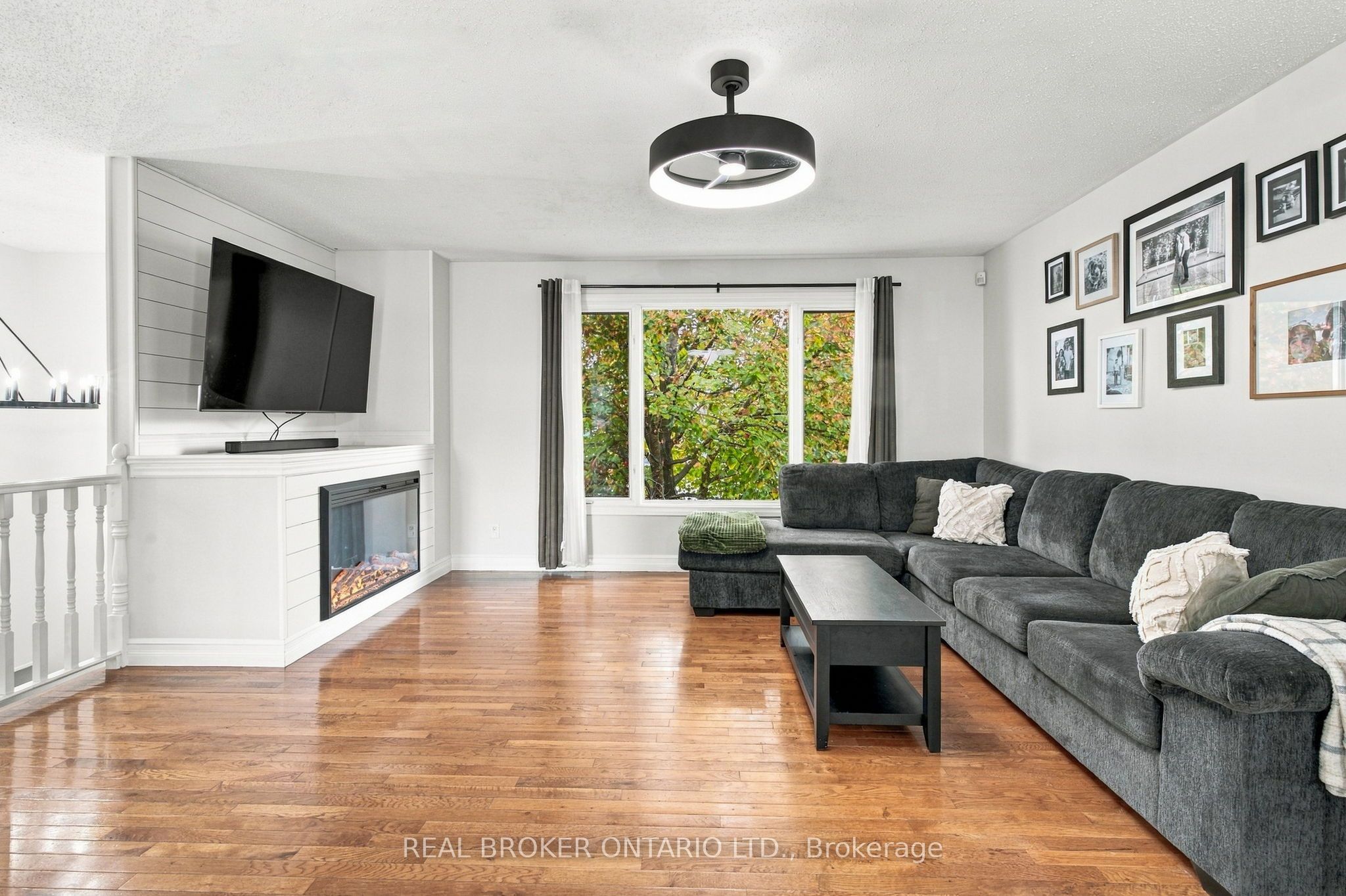 202 Santiago Street Property Photo 4