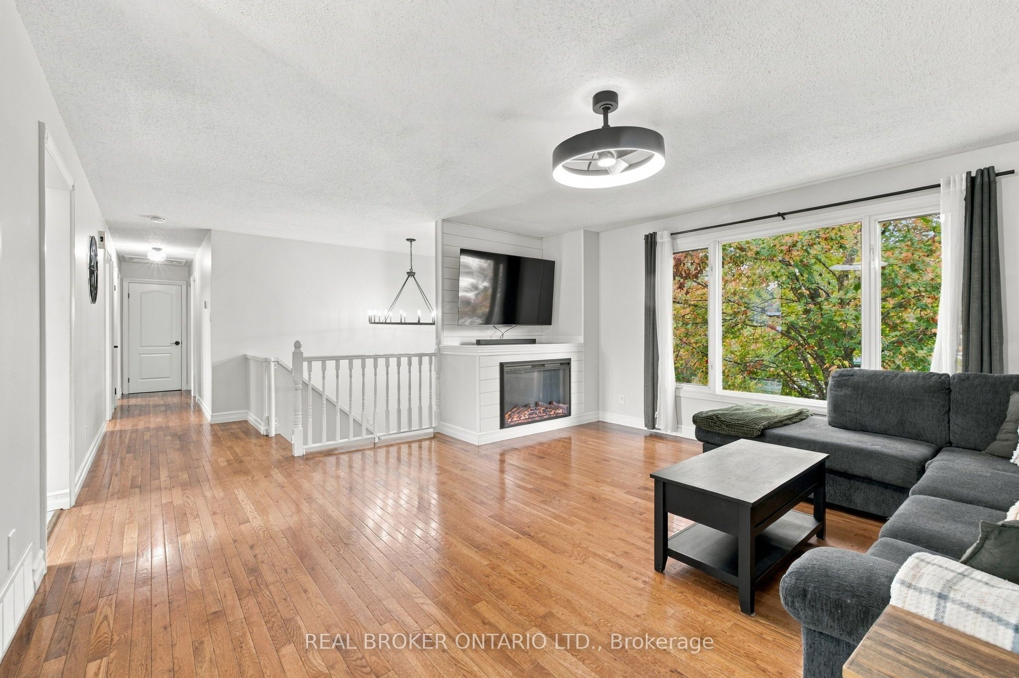 202 Santiago Street Property Photo 6