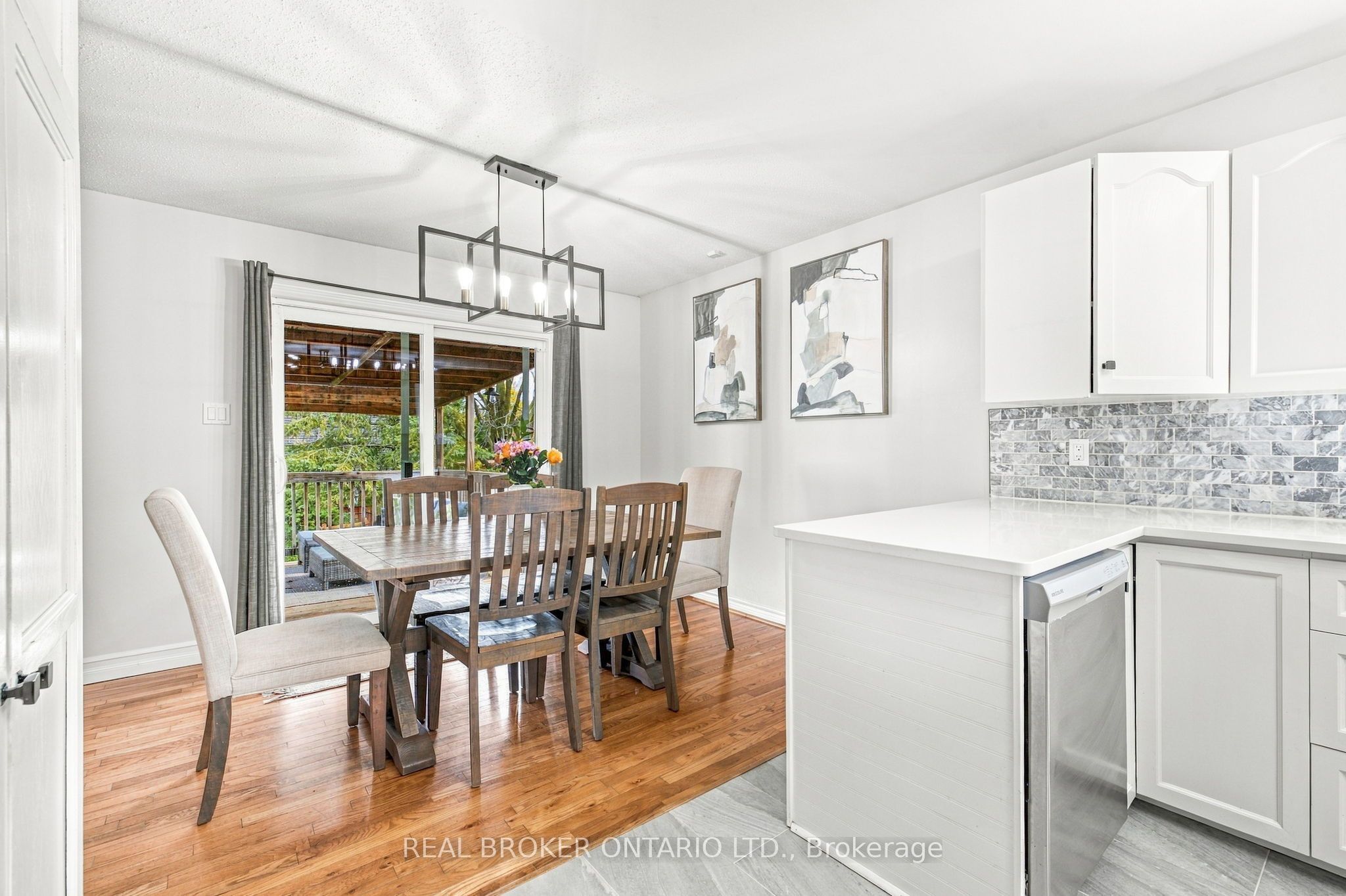 202 Santiago Street Property Photo 11