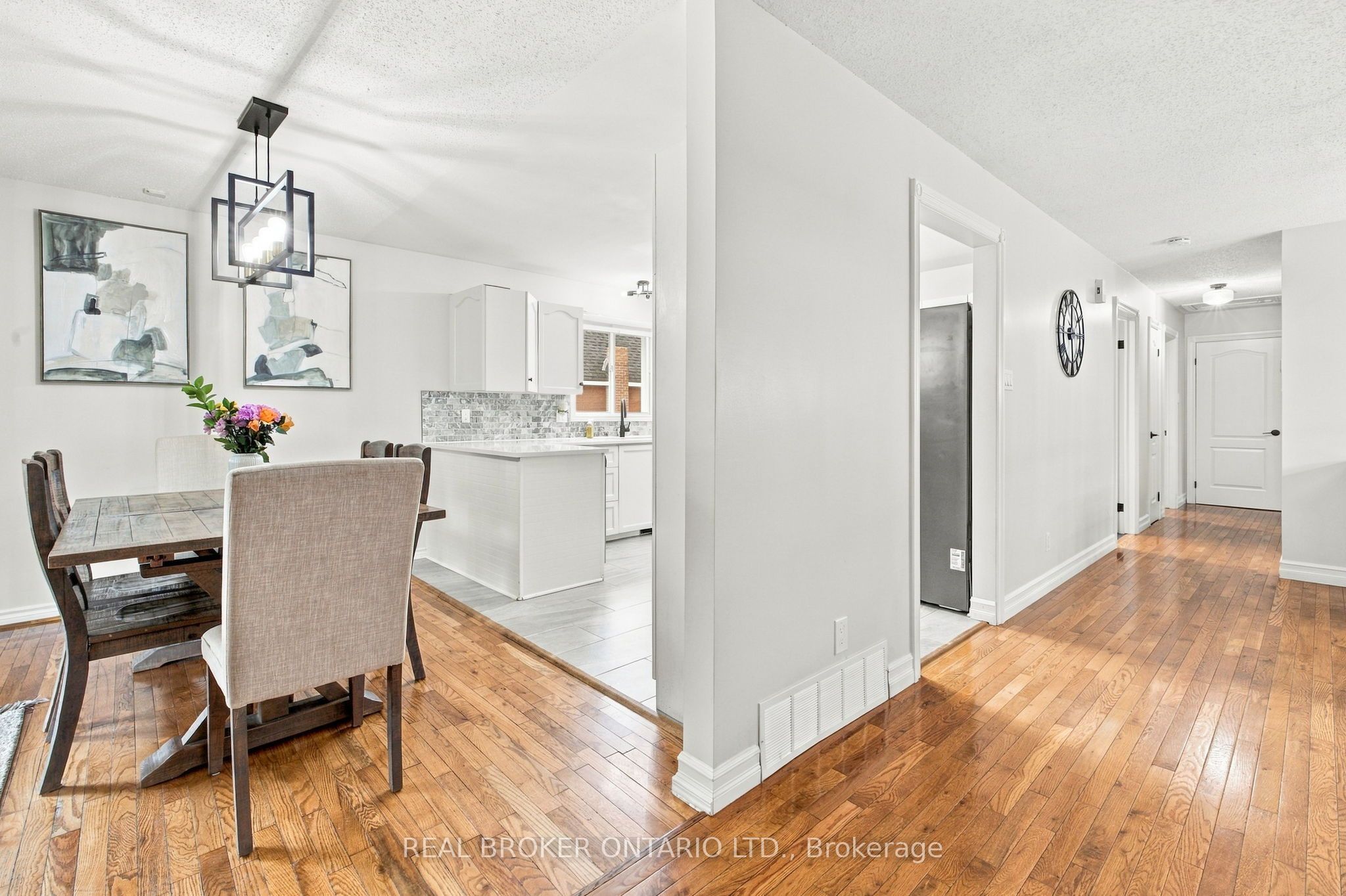 202 Santiago Street Property Photo 13