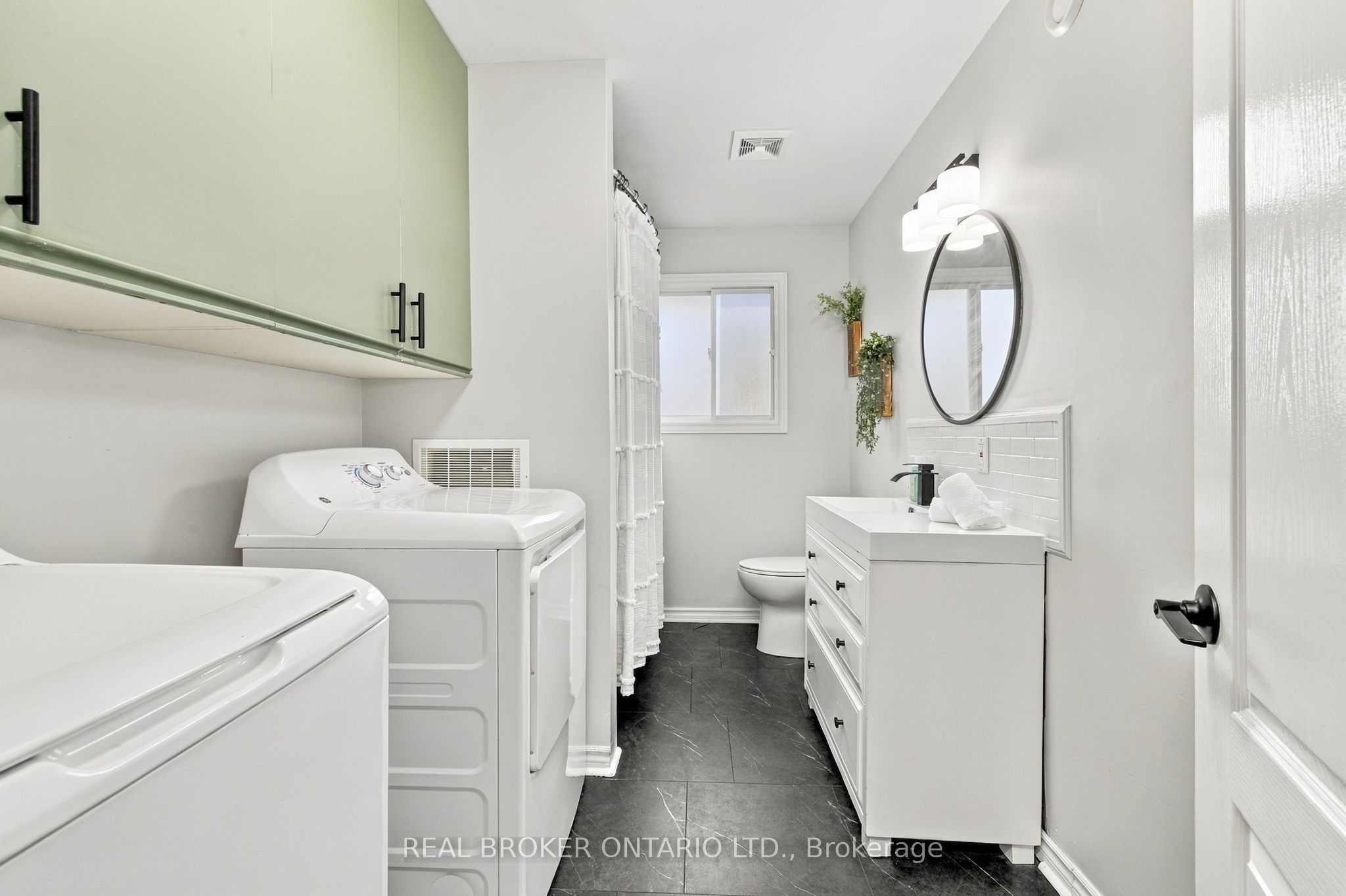 202 Santiago Street Property Photo 15