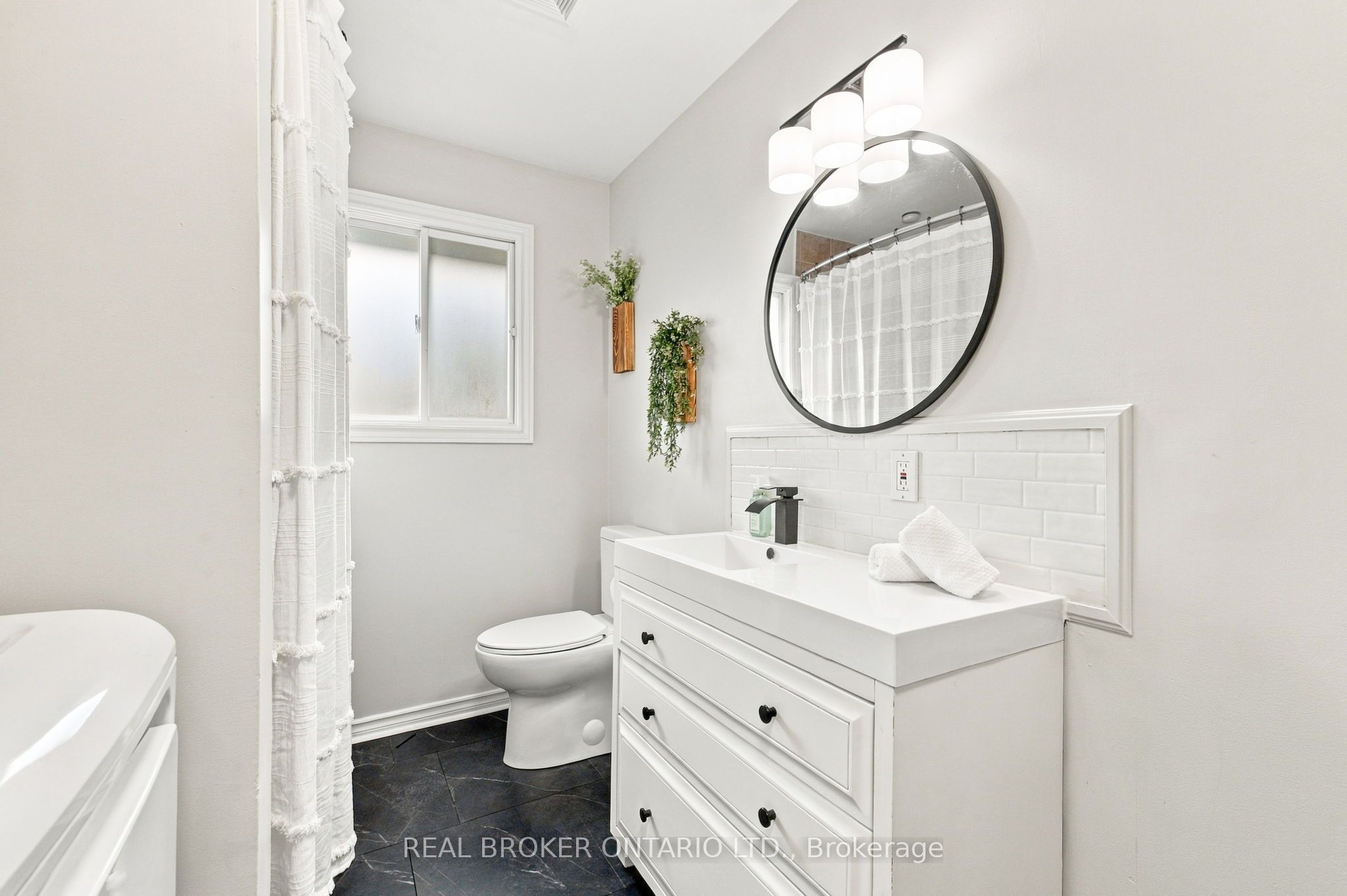 202 Santiago Street Property Photo 17
