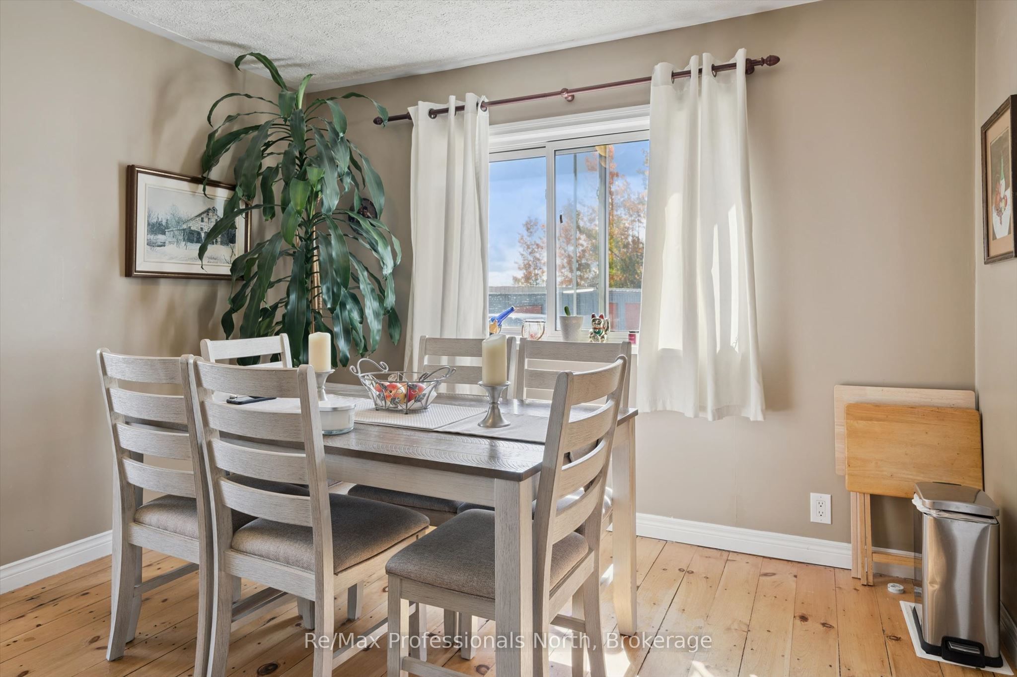 1695-1703 Winhara Road Property Photo 12