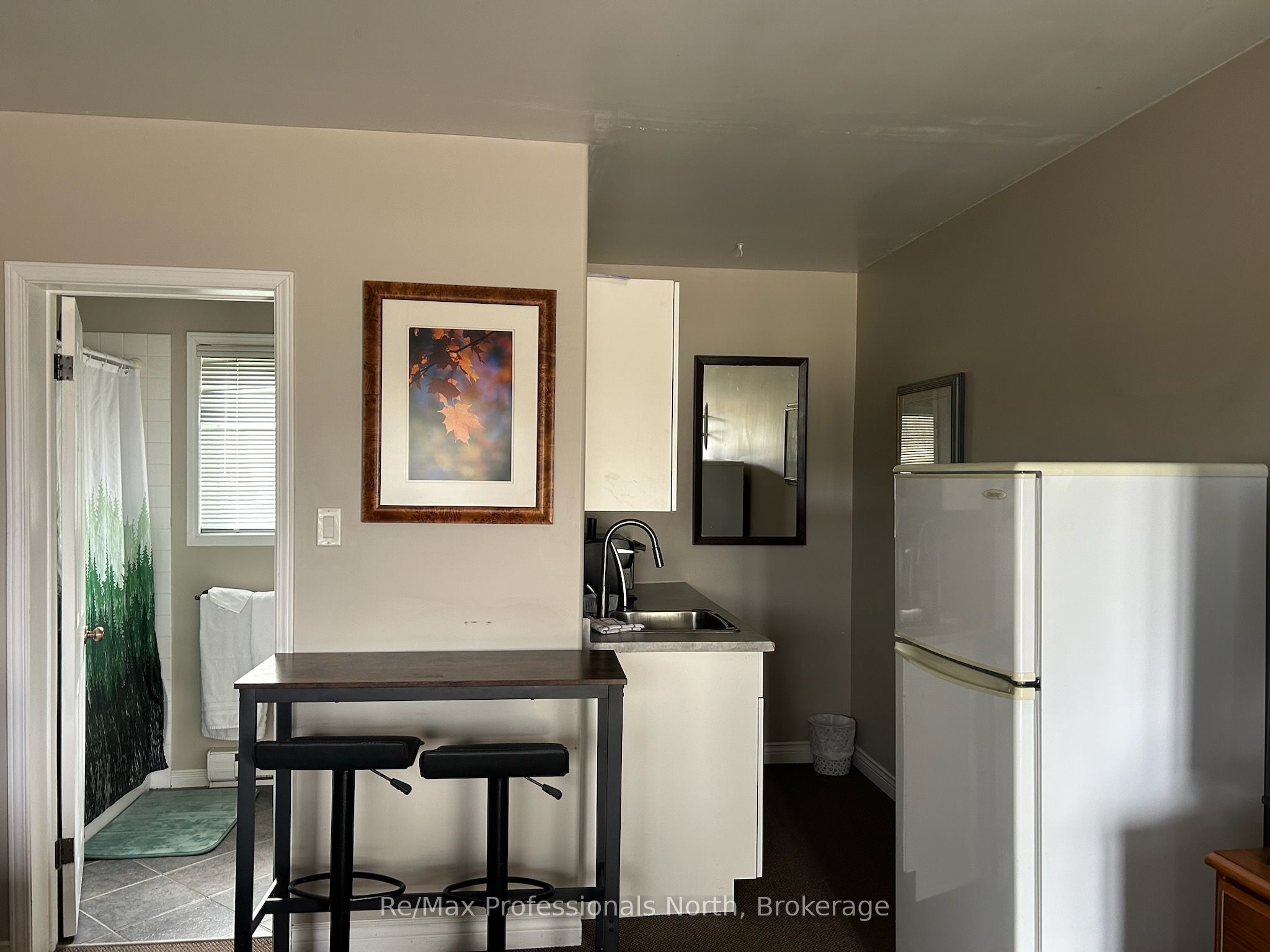 1695-1703 Winhara Road Property Photo 40