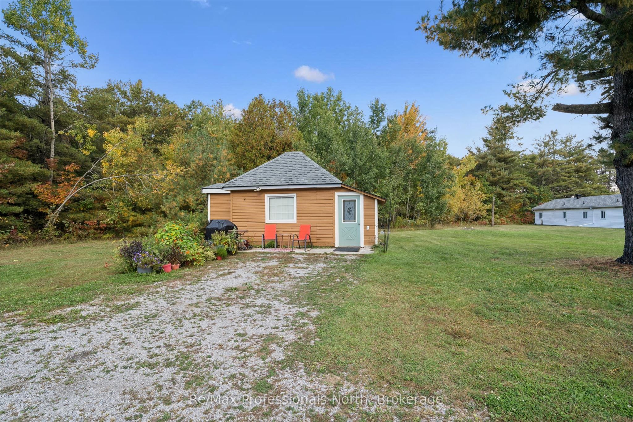 1695-1703 Winhara Road Property Photo 45