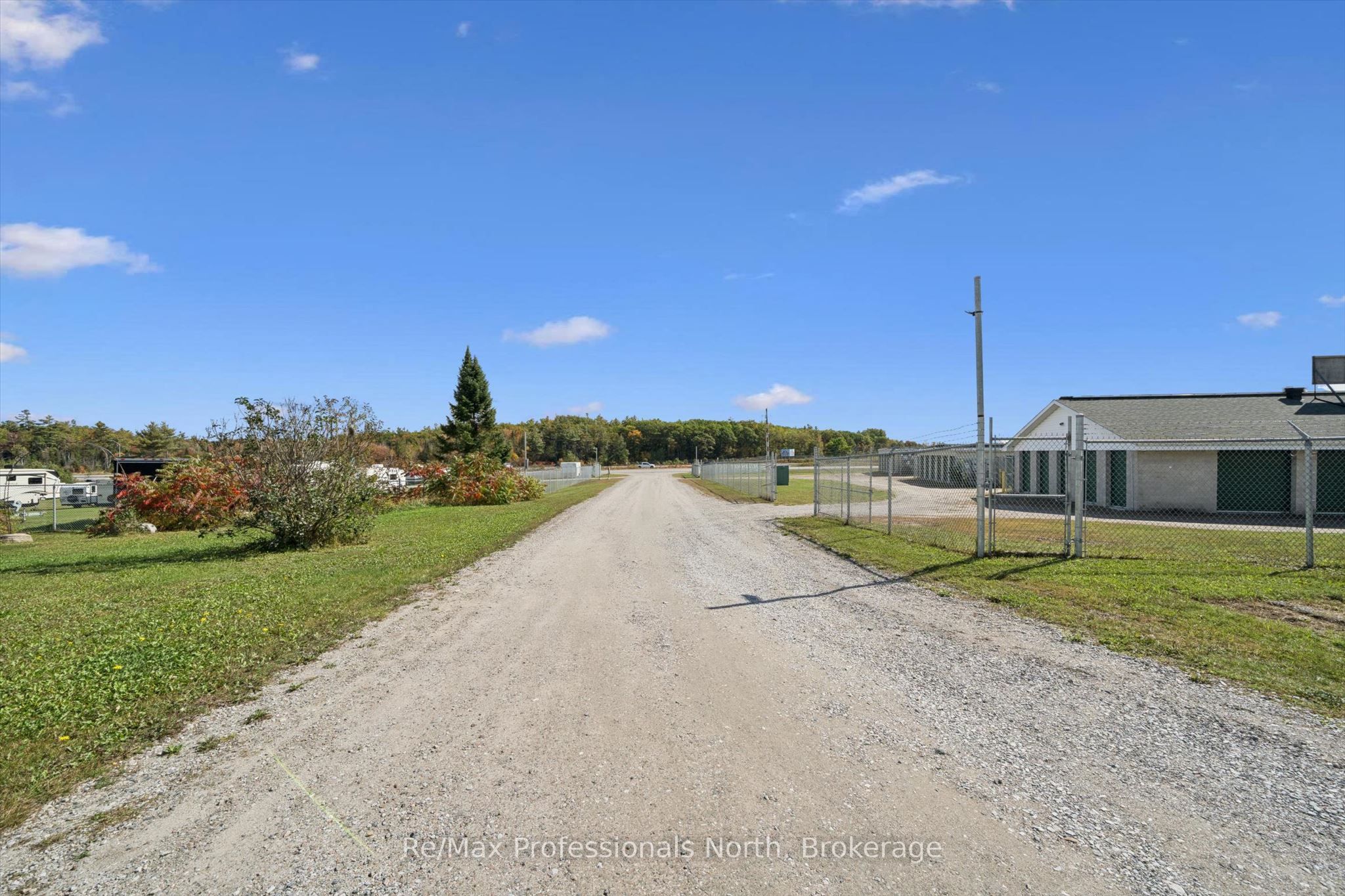 1695-1703 Winhara Road Property Photo 48