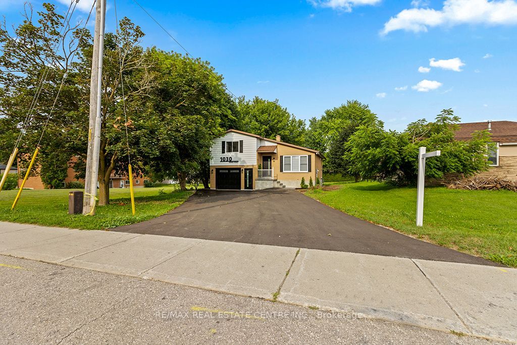 1030 Yonge Street S Property Photo 1