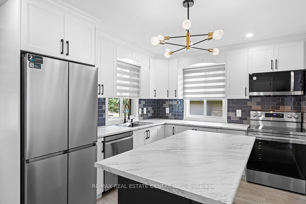 1030 Yonge Street S Property Photo 8
