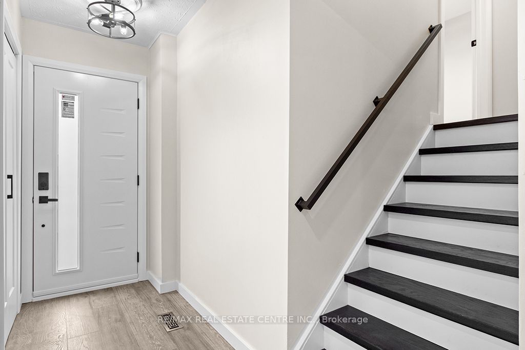 1030 Yonge Street S Property Photo 14