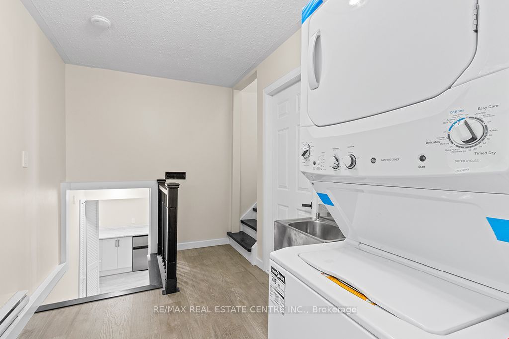 1030 Yonge Street S Property Photo 26