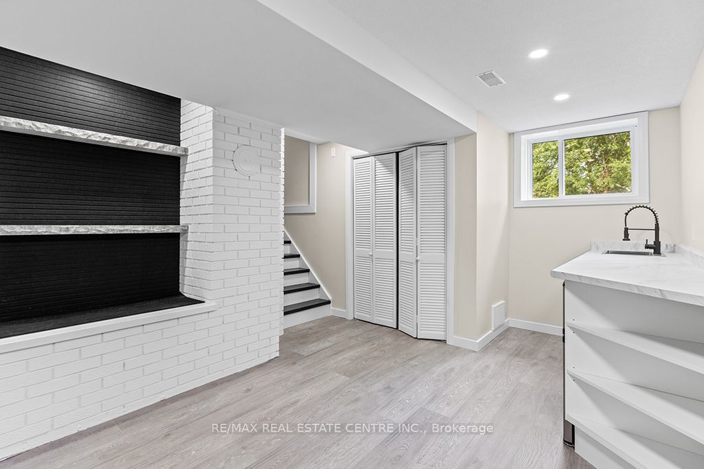 1030 Yonge Street S Property Photo 29