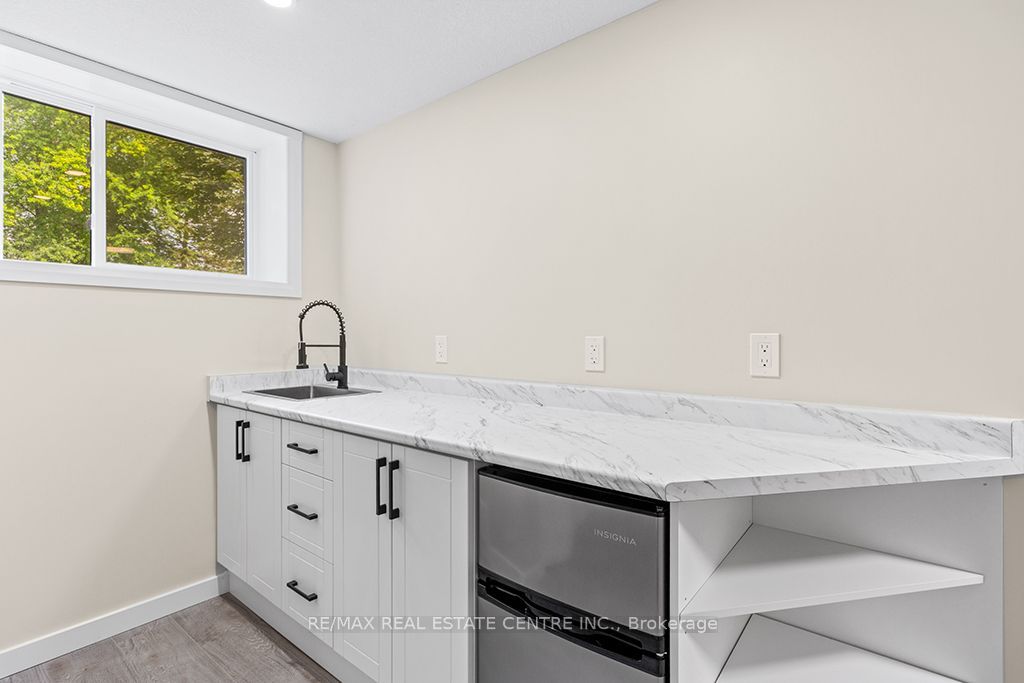 1030 Yonge Street S Property Photo 30