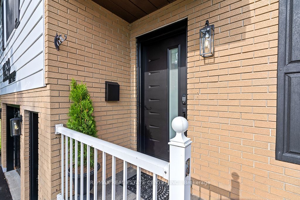 1030 Yonge Street S Property Photo 39