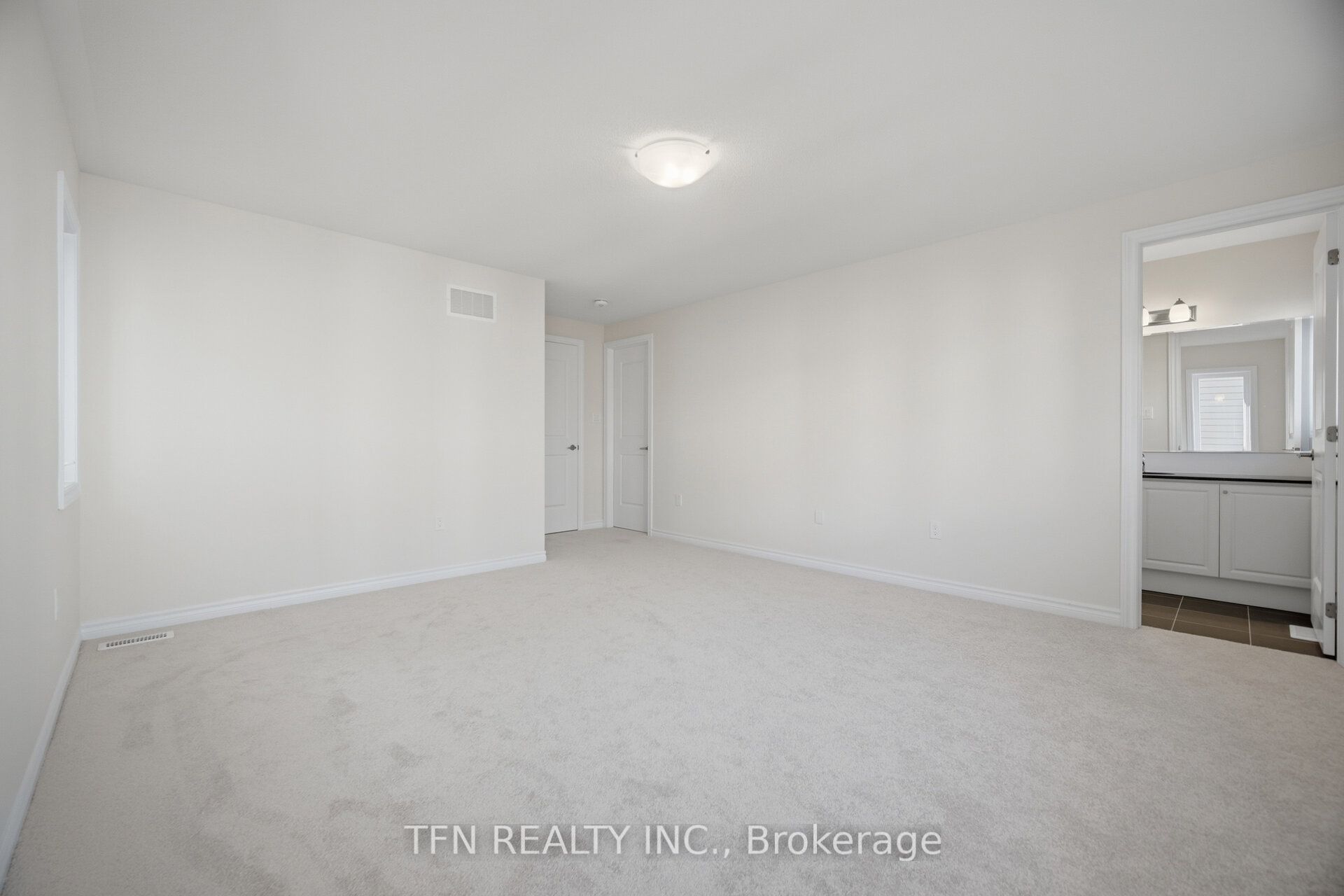 31 Brown Street Property Photo 35
