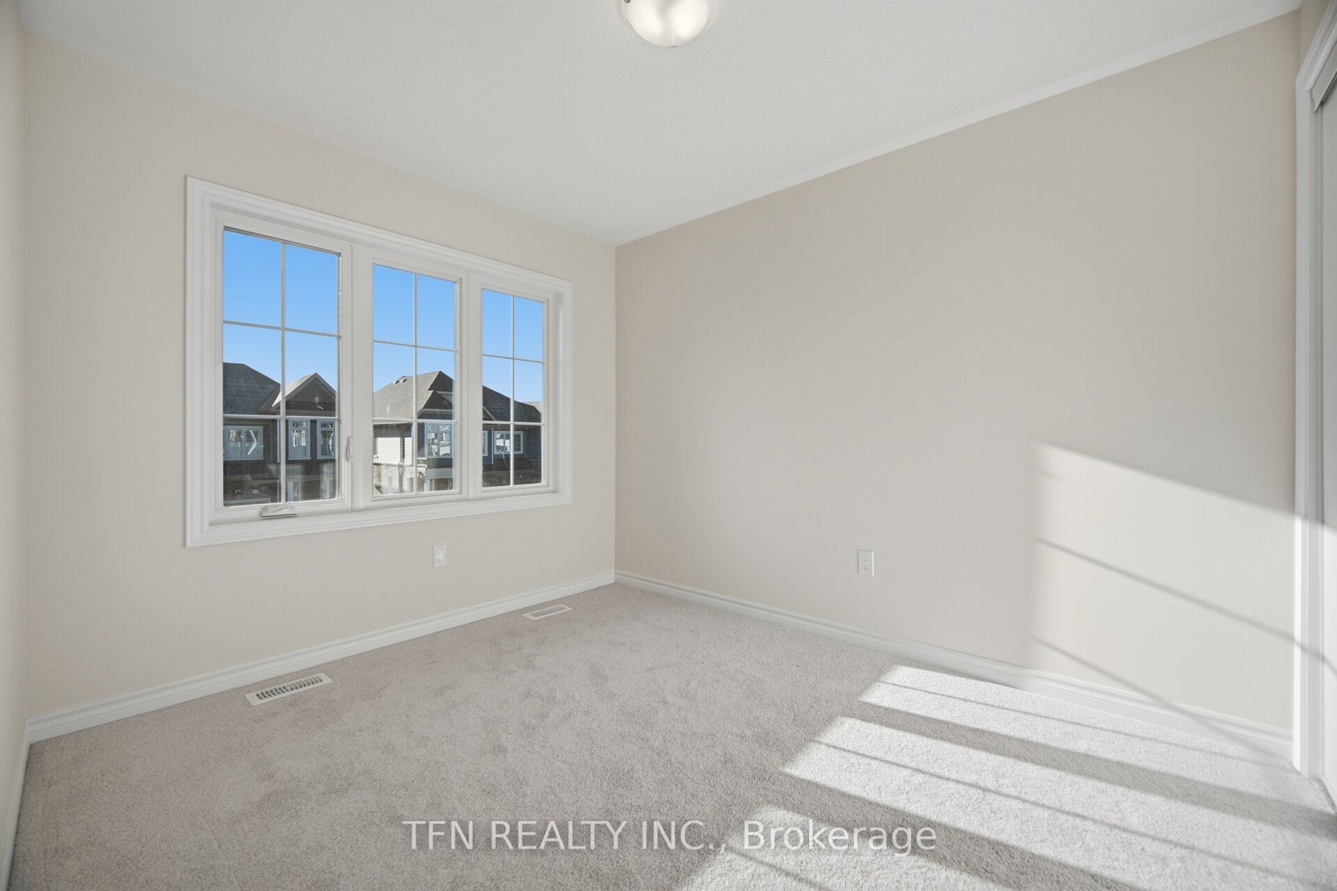 31 Brown Street Property Photo 38