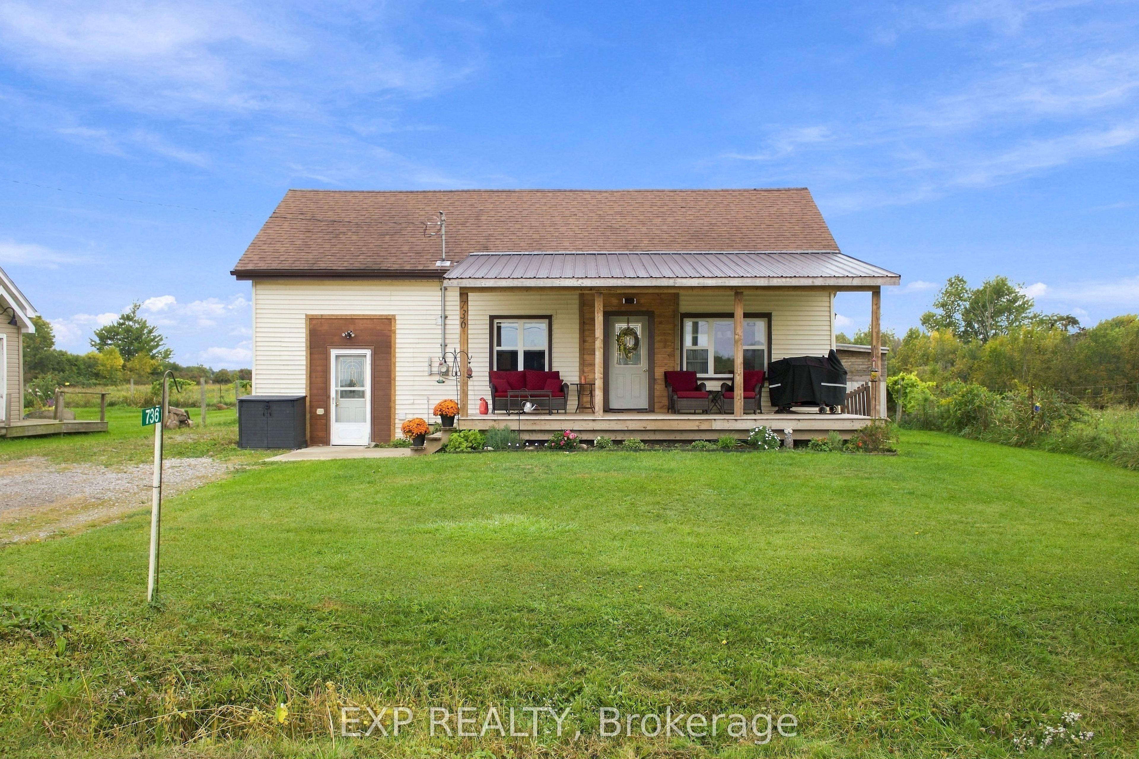736 Port Maitland Road Property Photo 1
