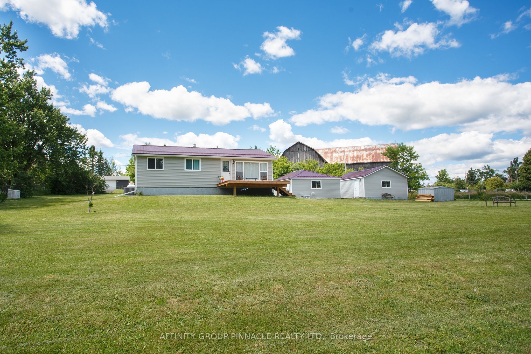 105 Victoria Drive Property Photo 1