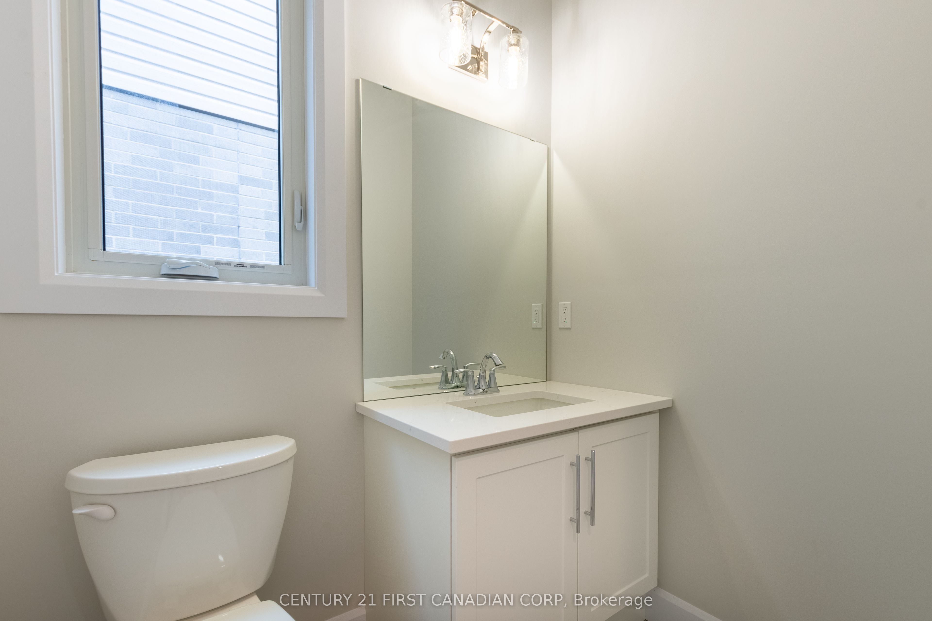 6453 Royal Magnolia Avenue Property Photo 11
