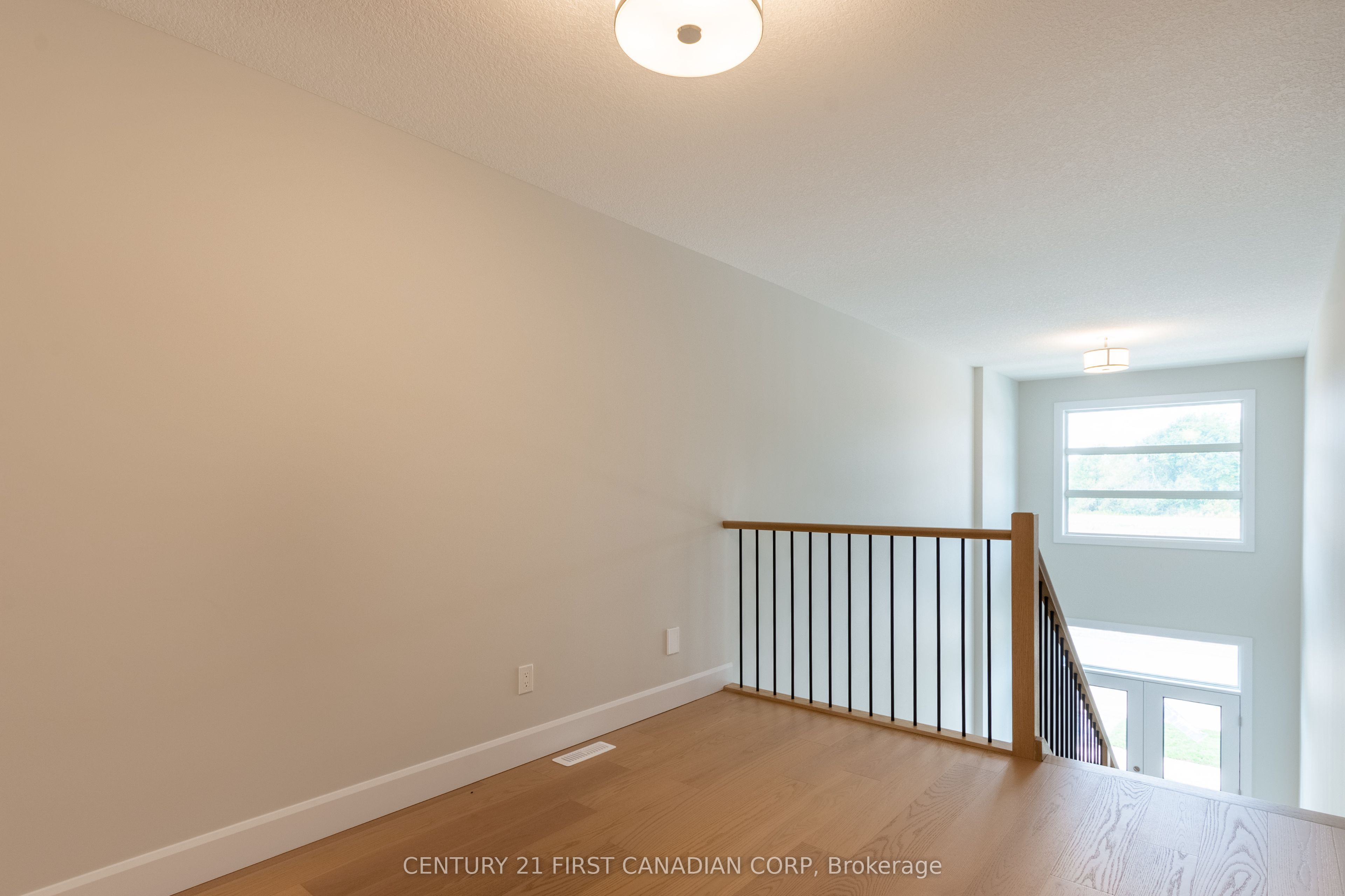 6453 Royal Magnolia Avenue Property Photo 12