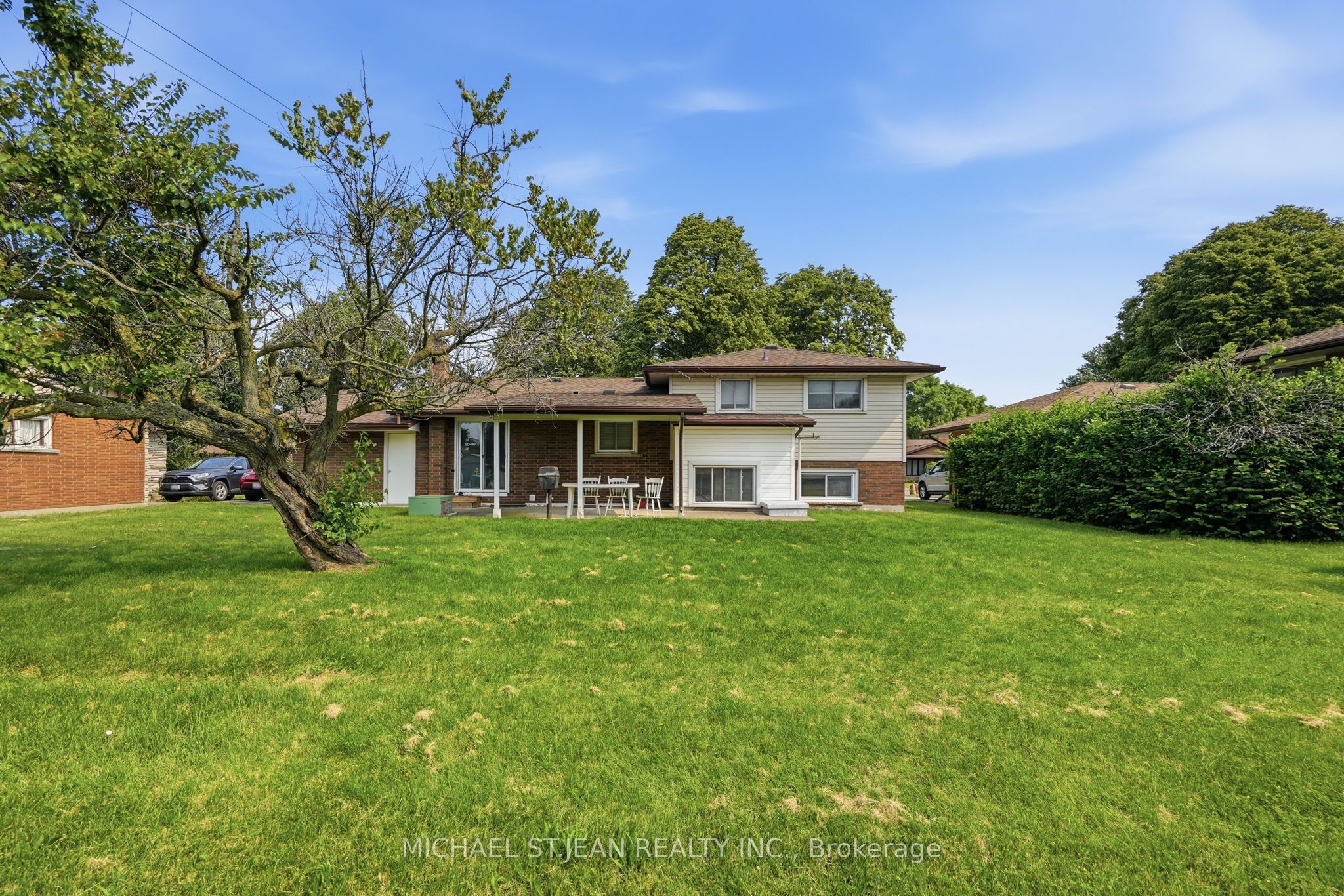 6562 Glengate Street Property Photo 20