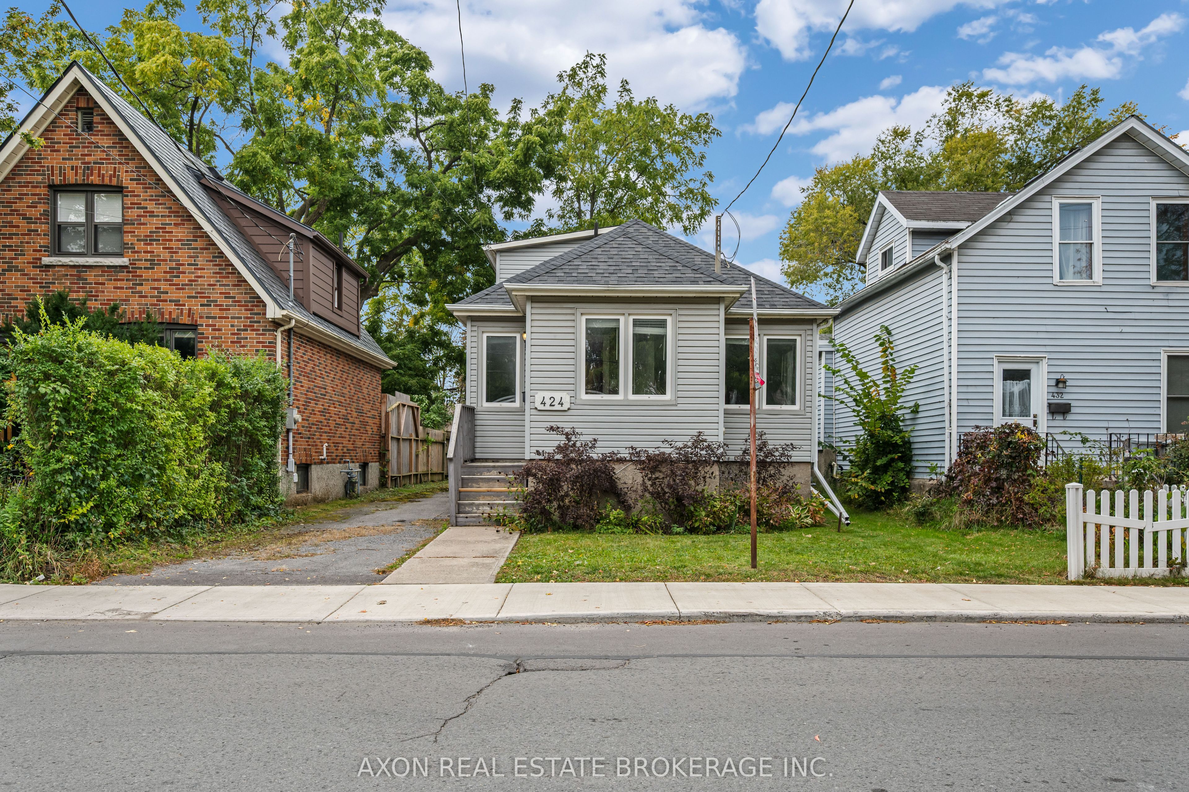 424 Victoria Street Property Photo 1