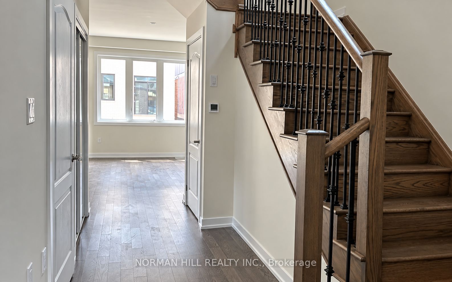 215 Wilmot Road Property Photo 2
