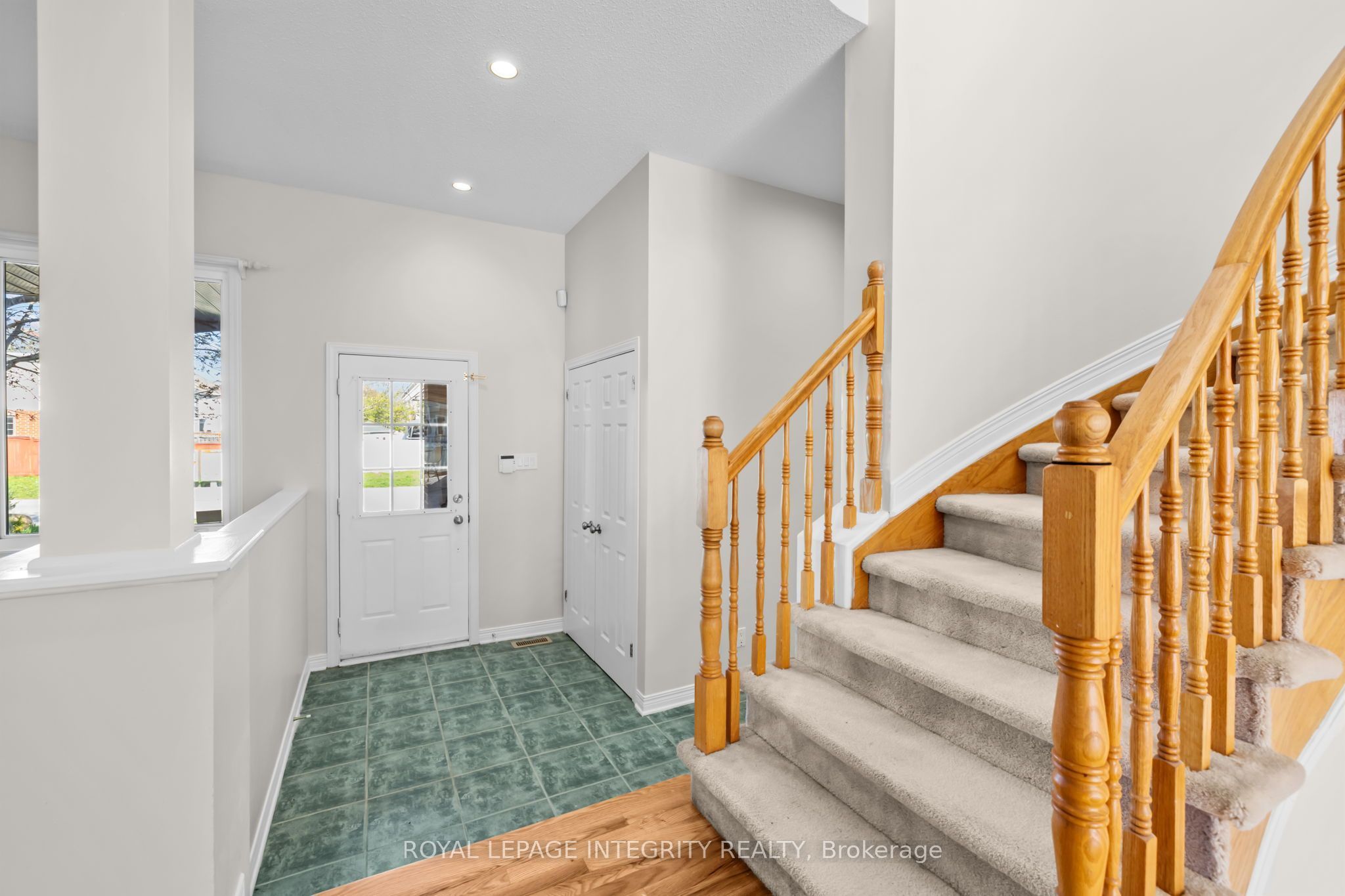 4 Tamarack Place Property Photo 3