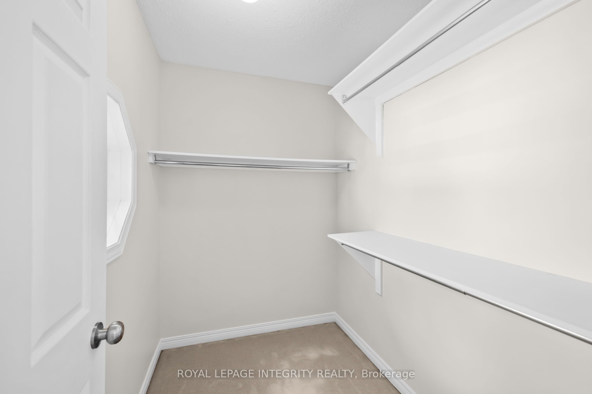 4 Tamarack Place Property Photo 32