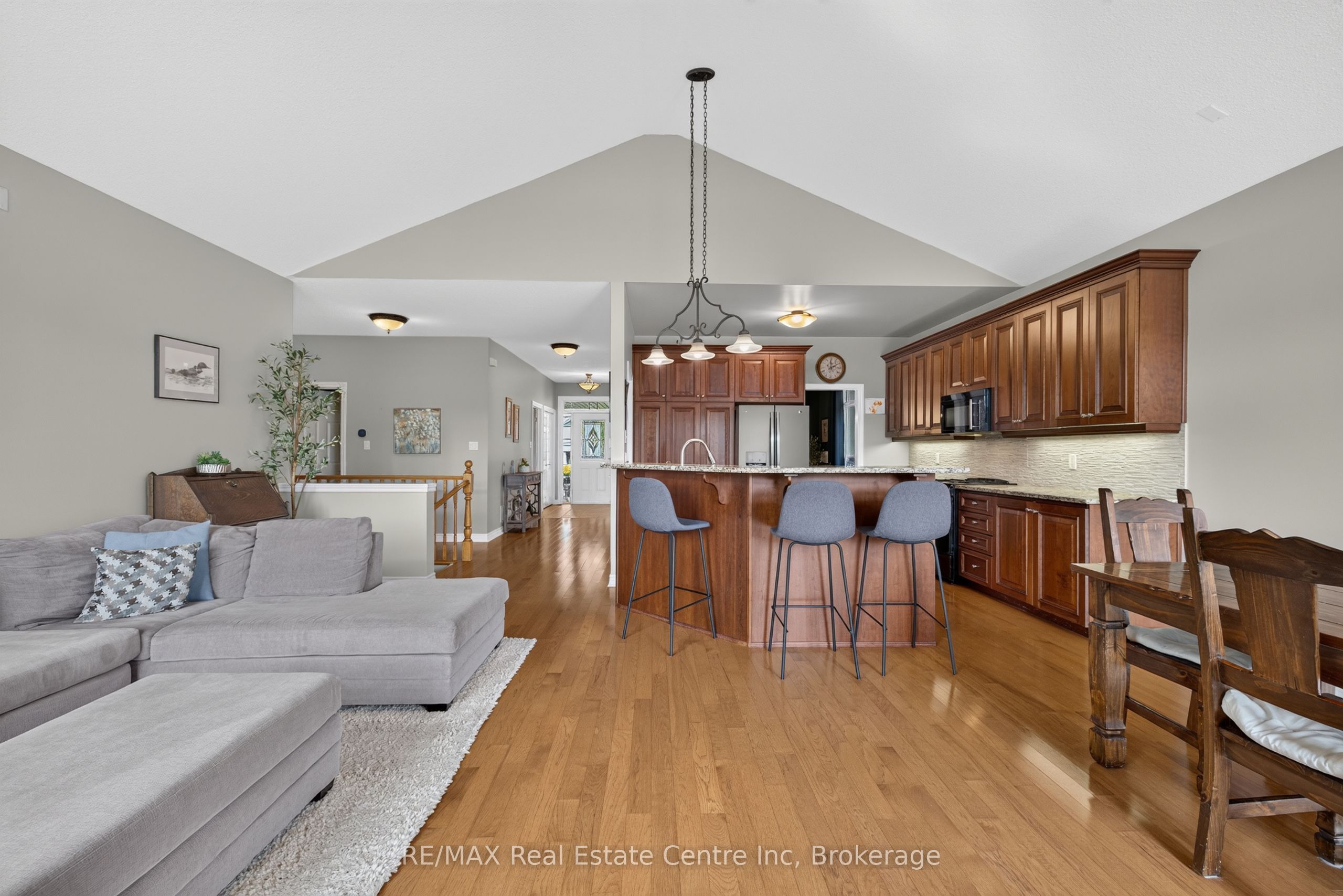 117 Hayward Court Property Photo 10