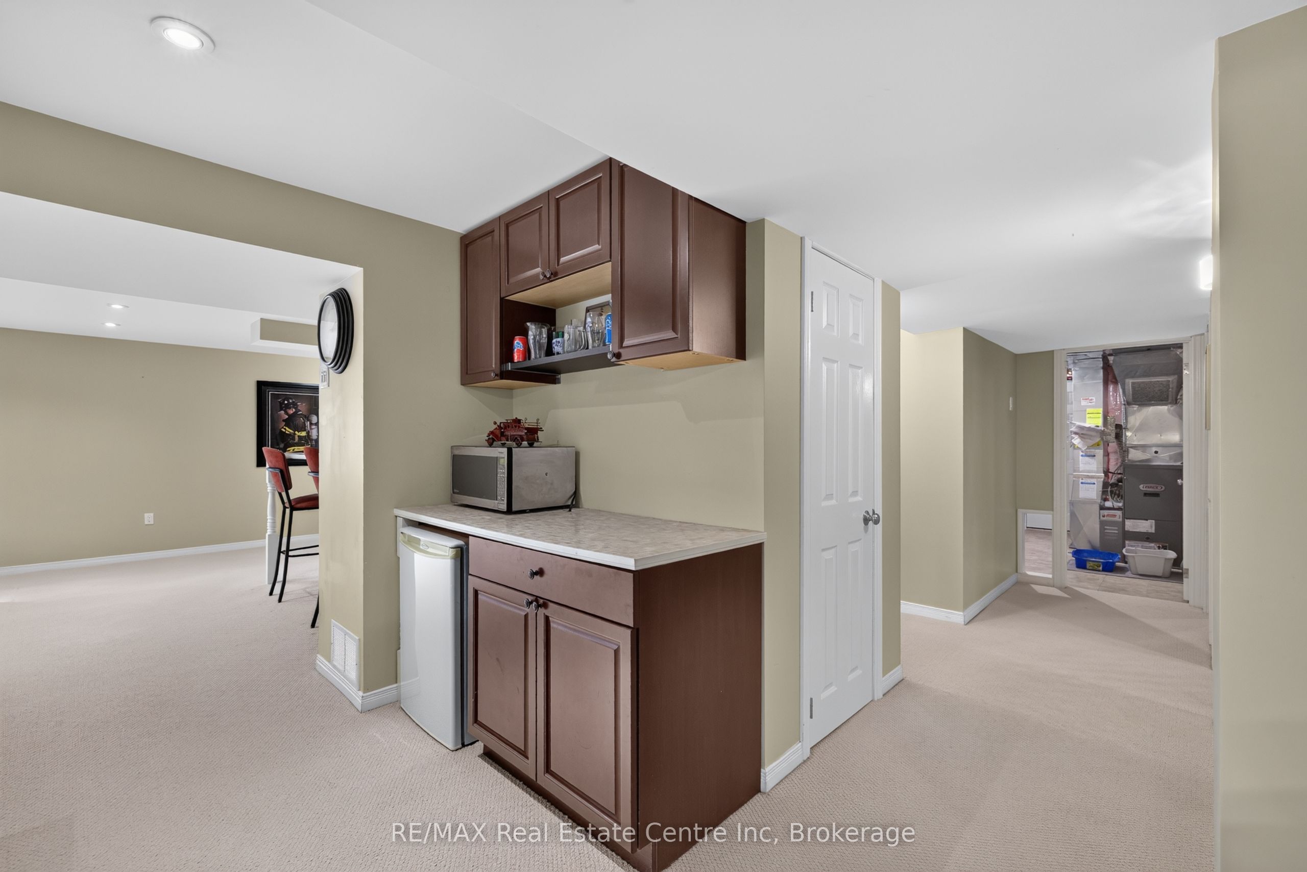 117 Hayward Court Property Photo 32