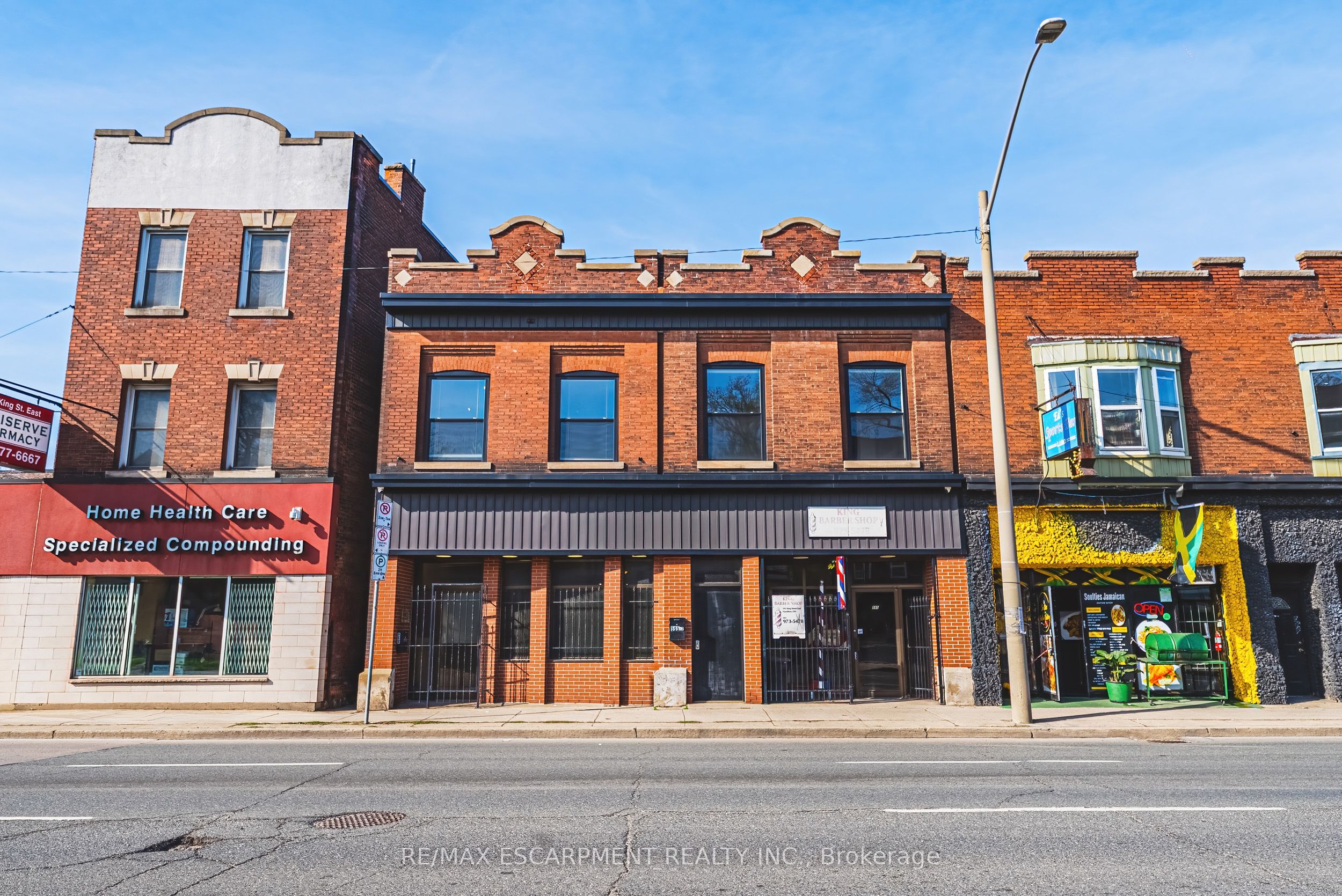 593-595 King Street E Property Photo 1