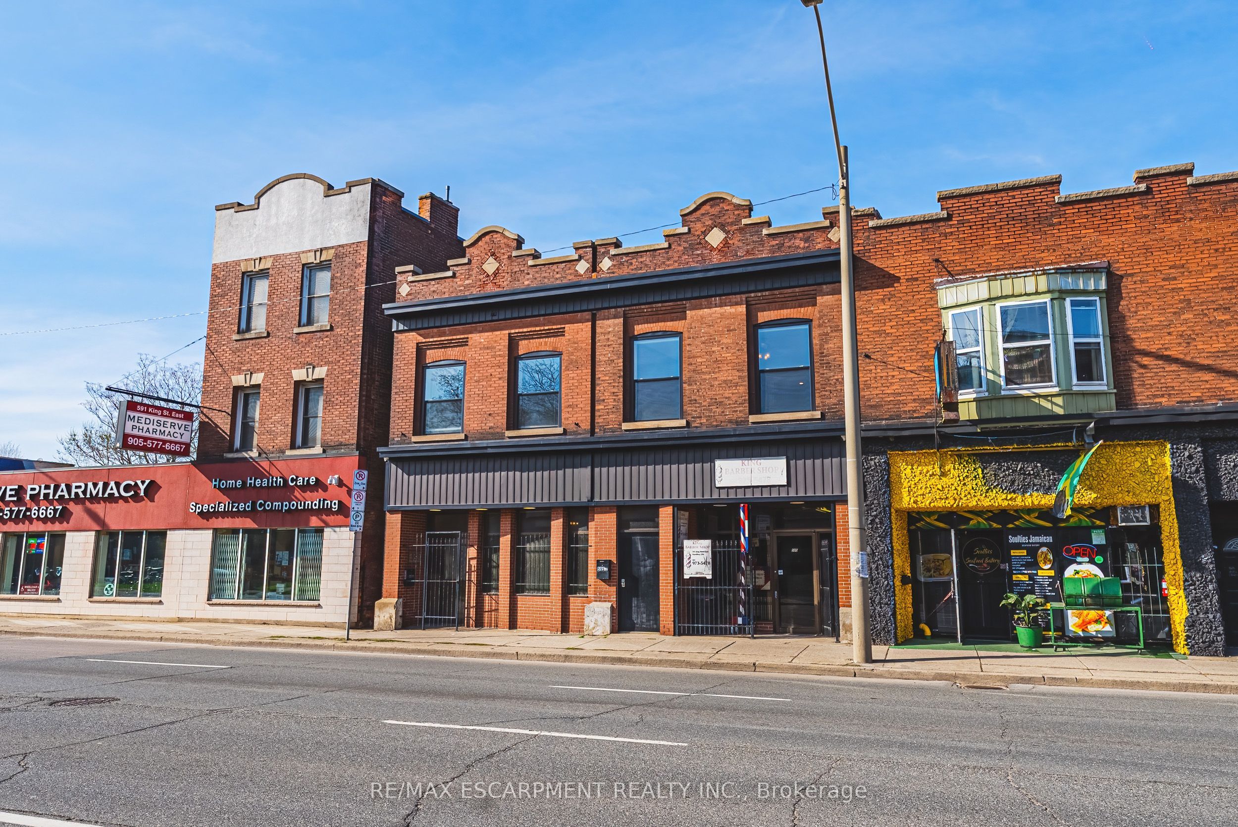 593-595 King Street E Property Photo 2